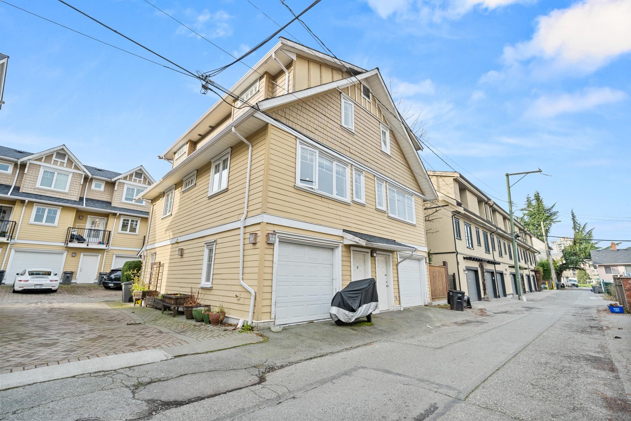 1407 28Th Avenue E, Vancouver, BC