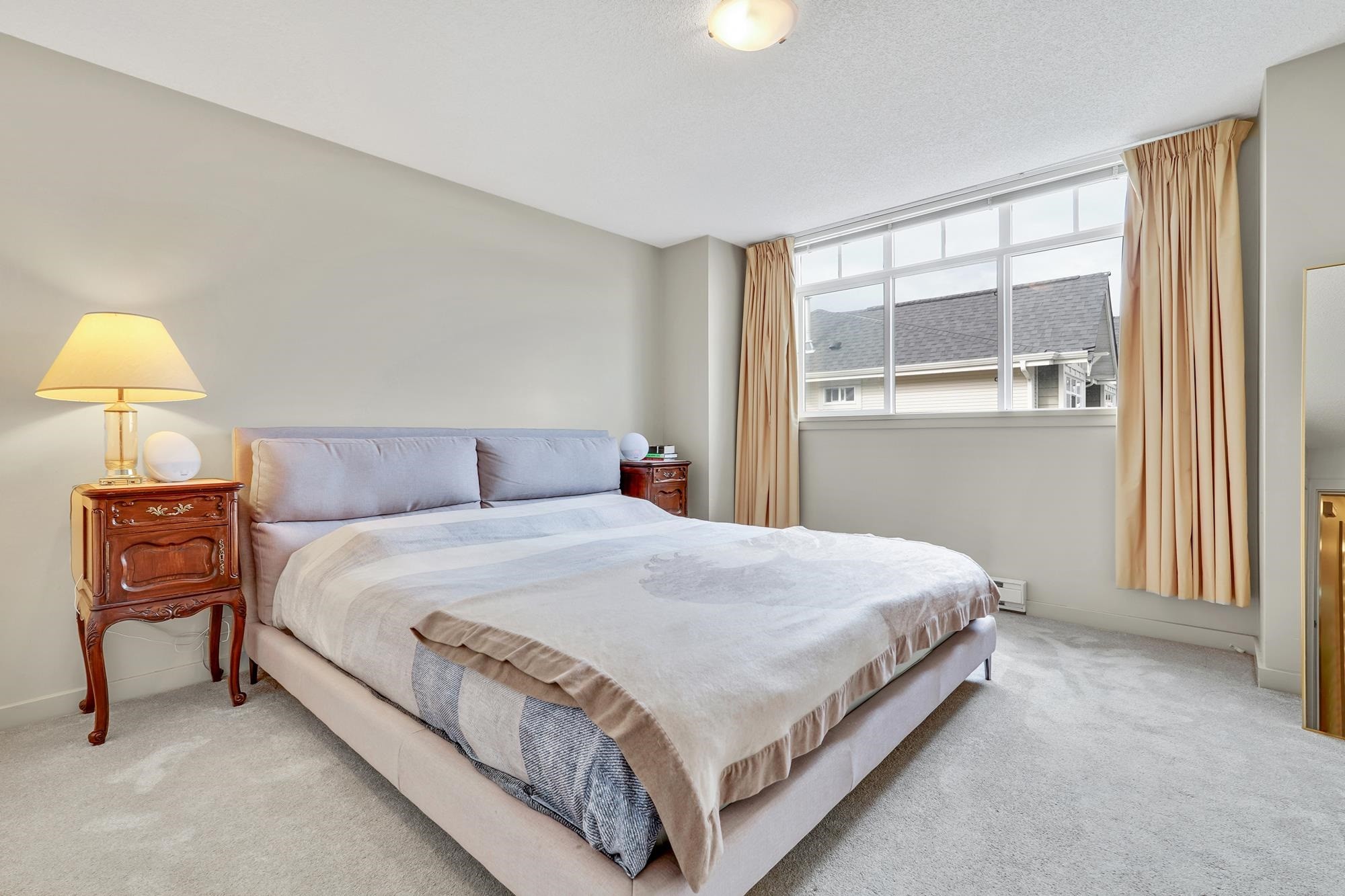 3264 Clermont Mews, Vancouver, BC