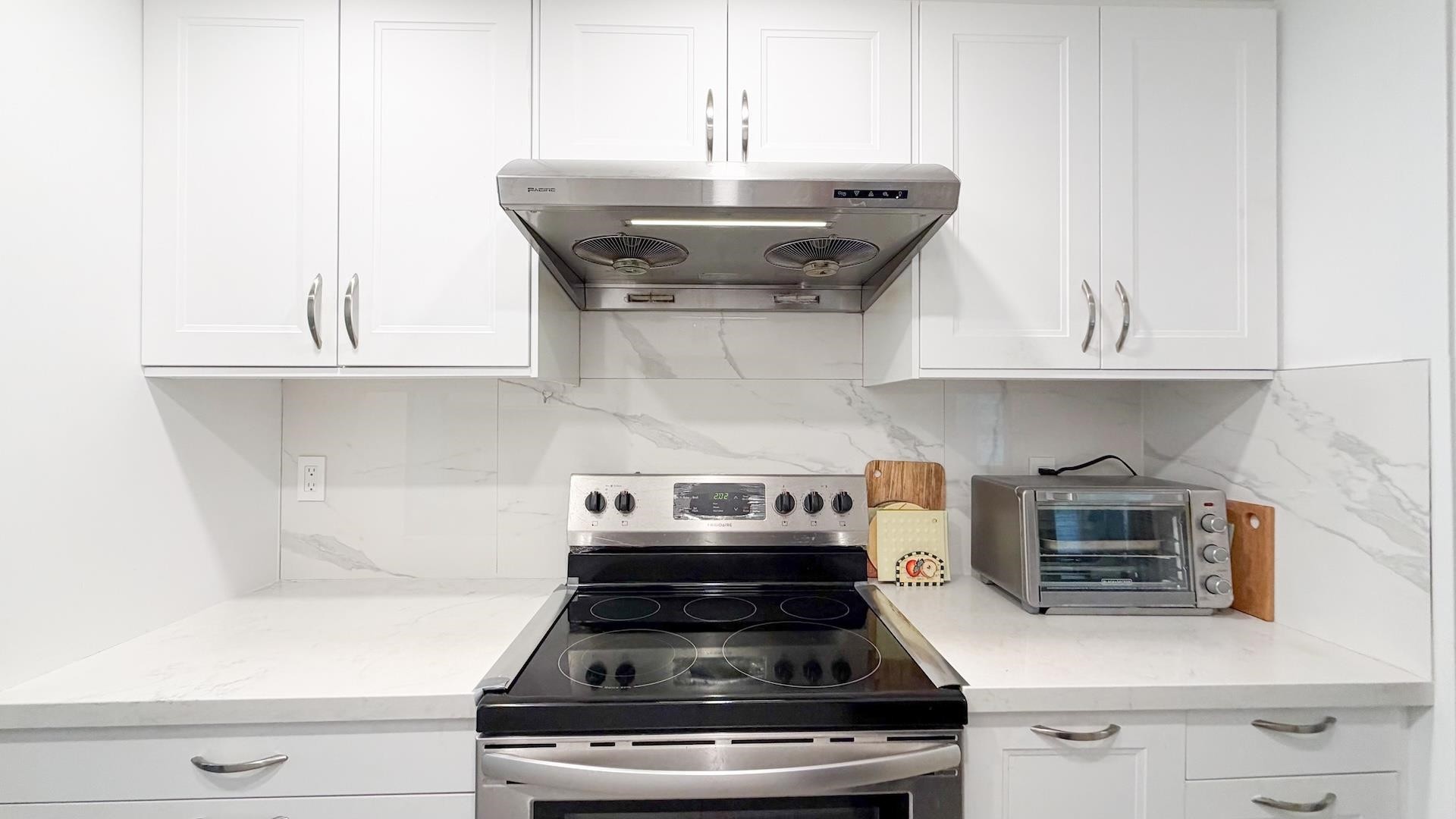 7438 Echo Place, Vancouver, BC