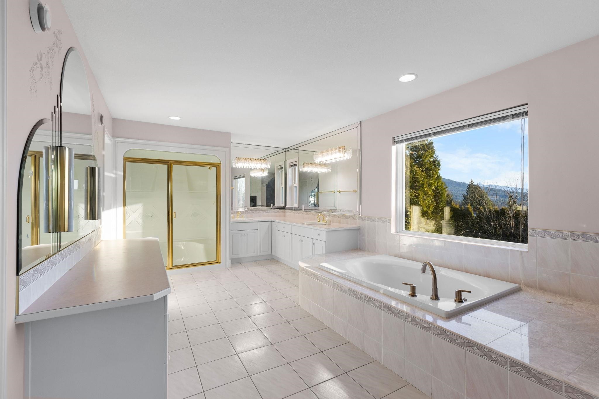 1501 Parkway Boulevard, Coquitlam, BC