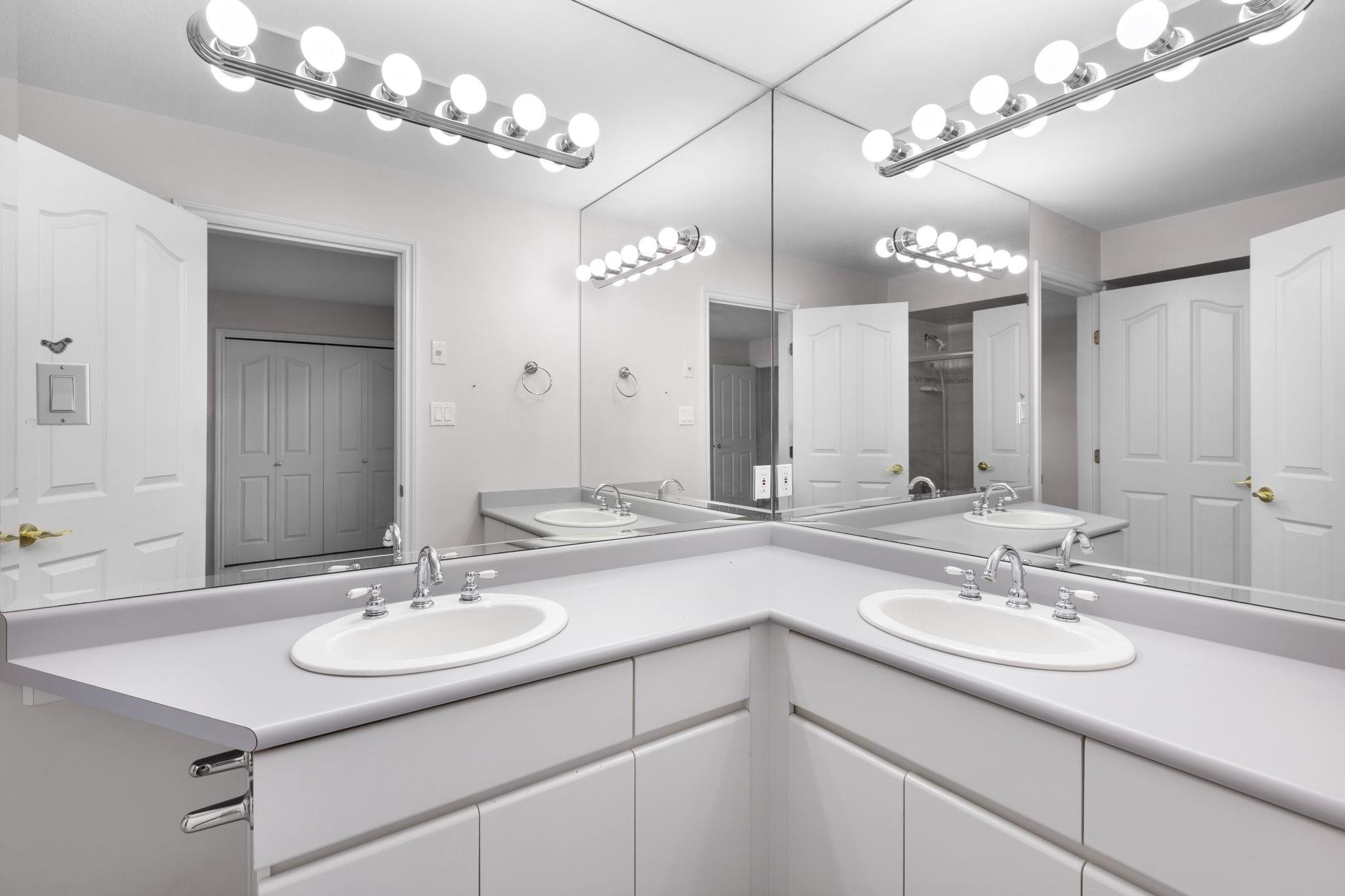 1501 Parkway Boulevard, Coquitlam, BC