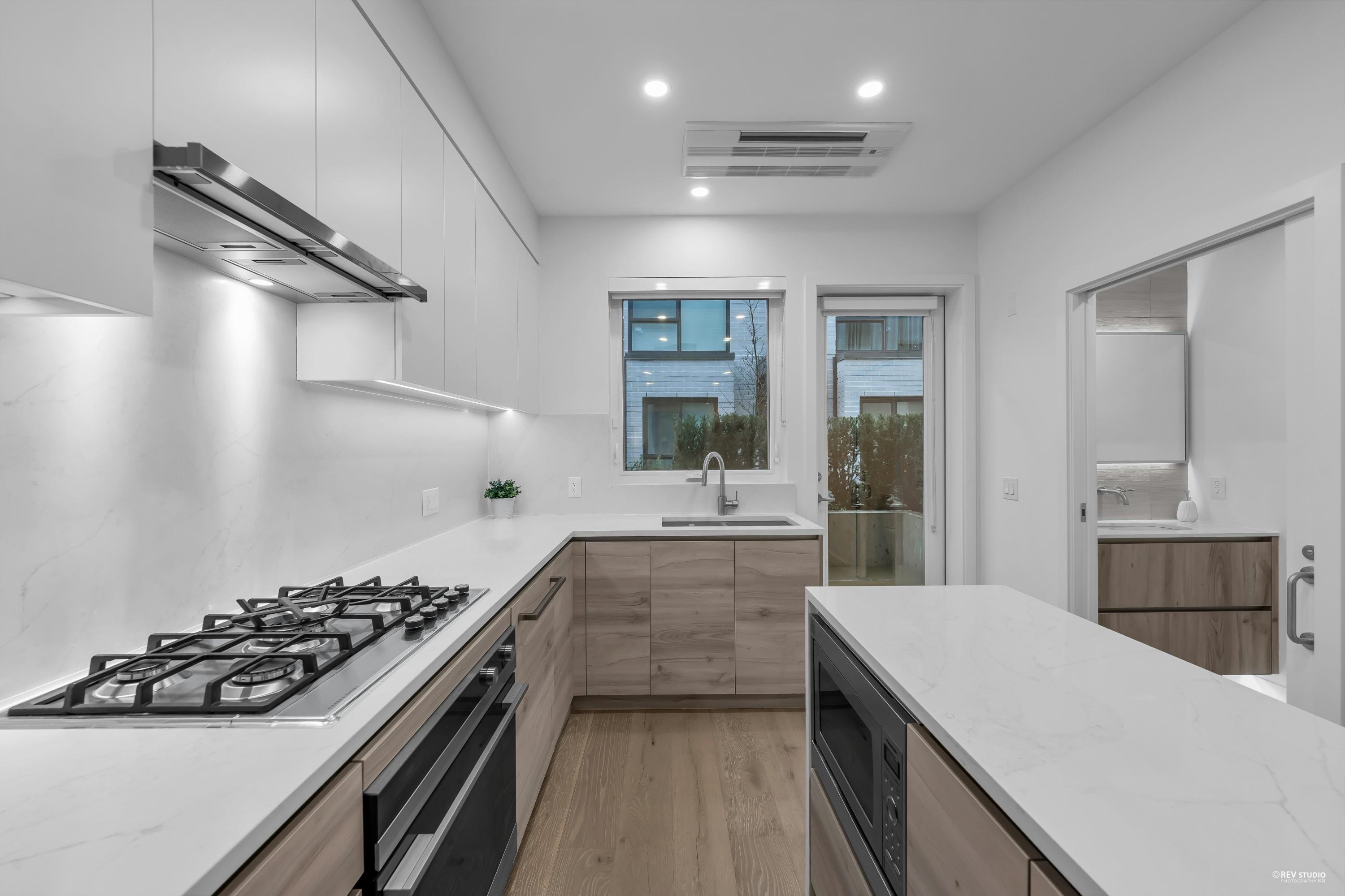 659 30Th Avenue W, Vancouver, BC