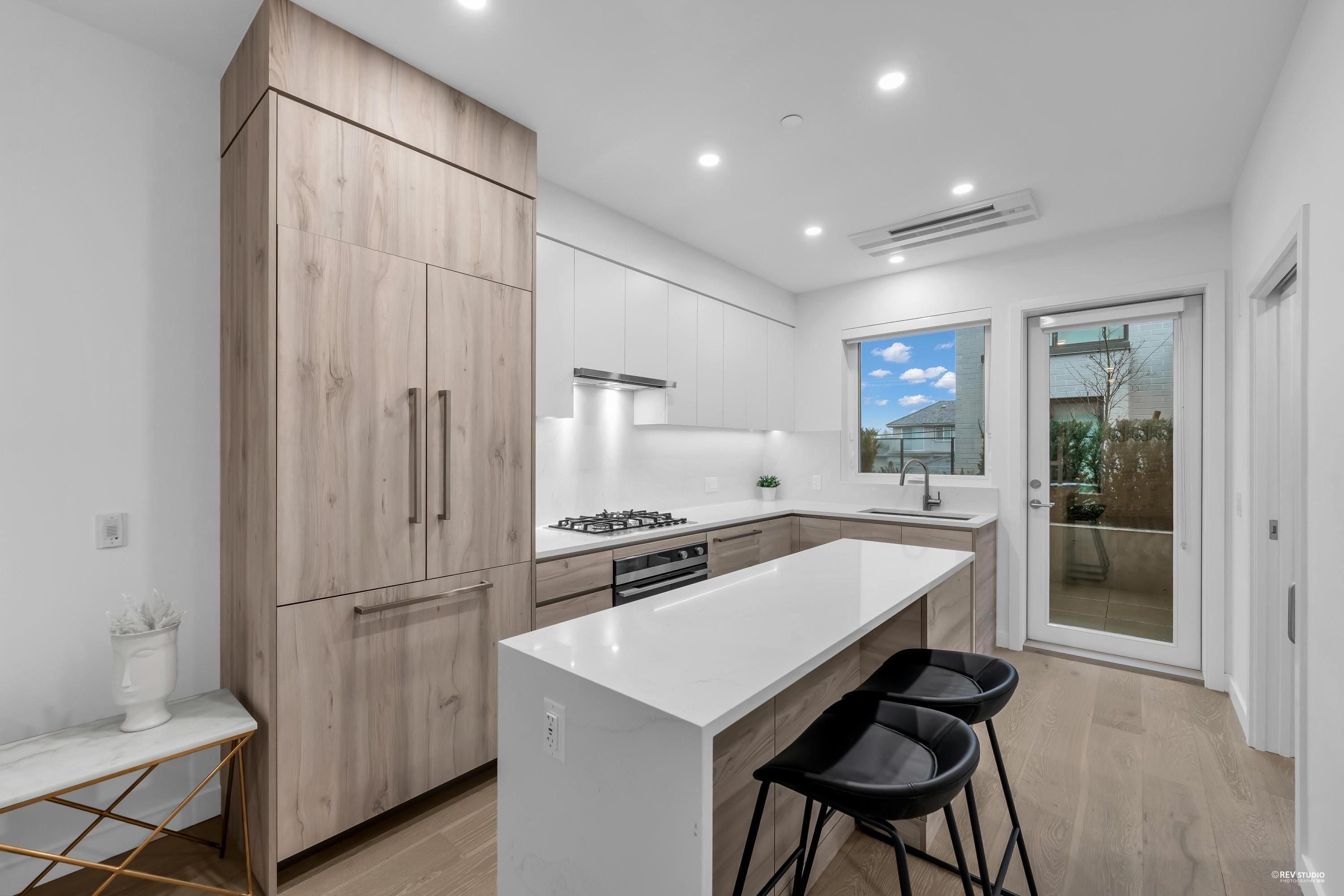 659 30Th Avenue W, Vancouver, BC