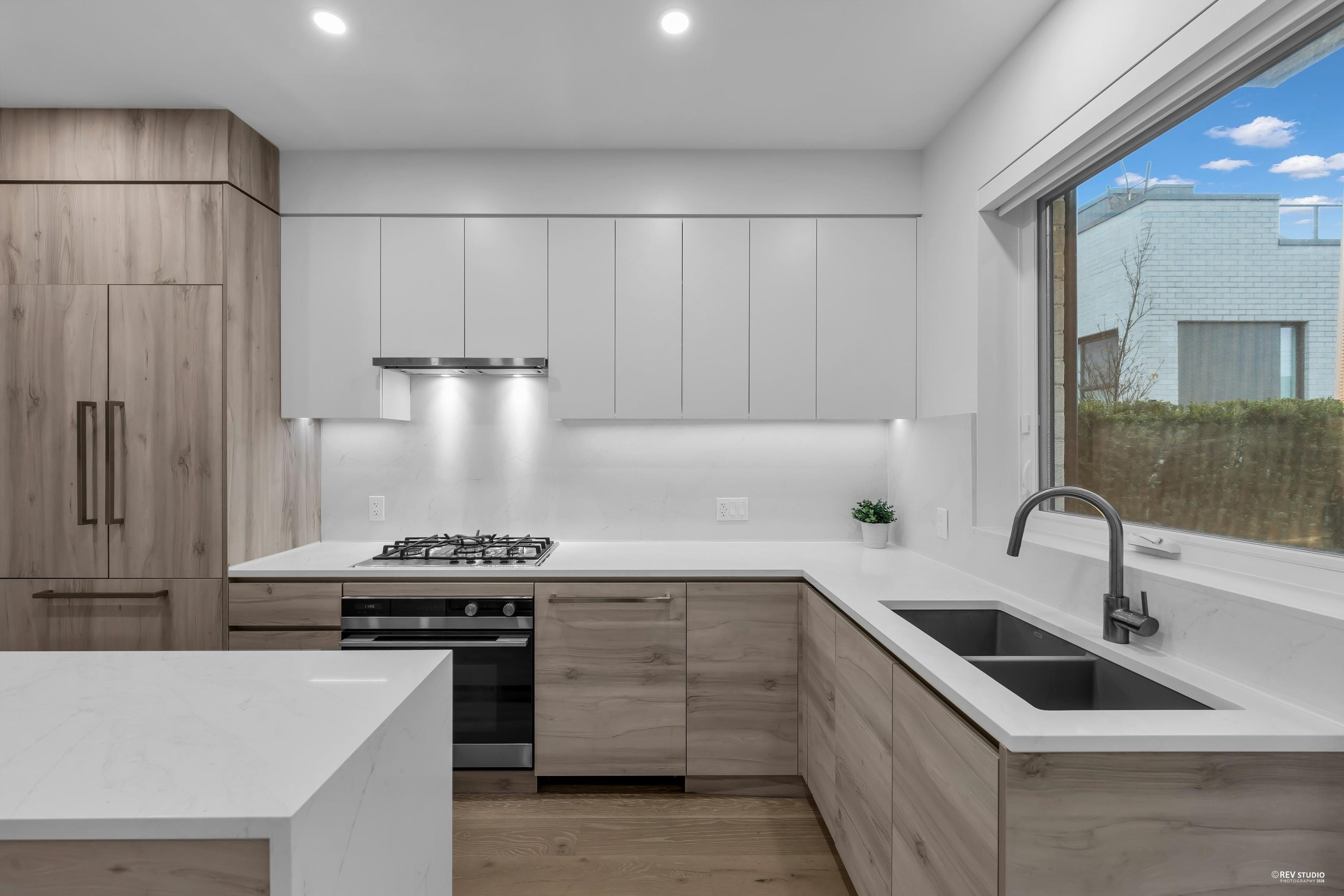 659 30Th Avenue W, Vancouver, BC