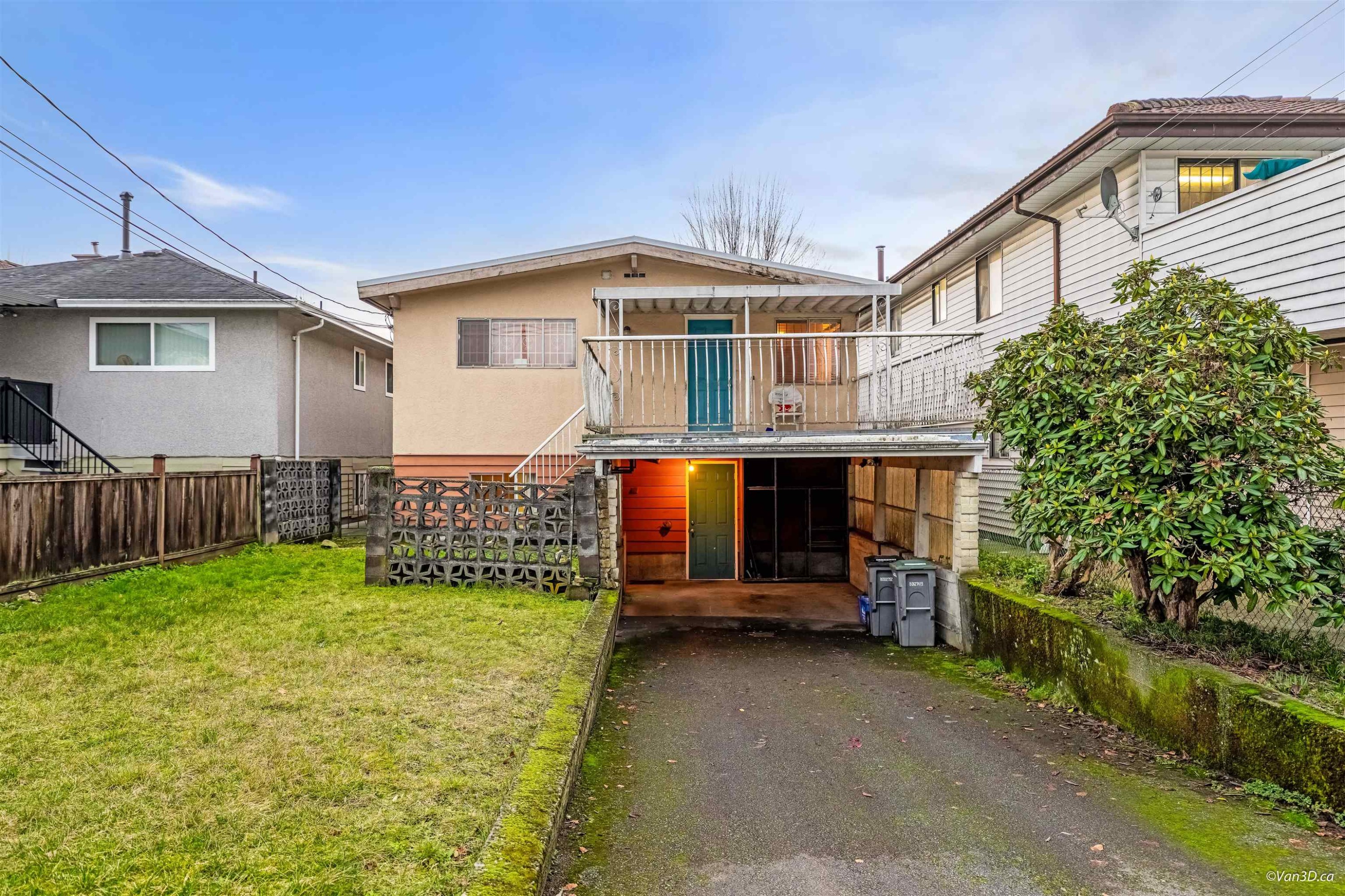 851 50Th Avenue E, Vancouver, BC