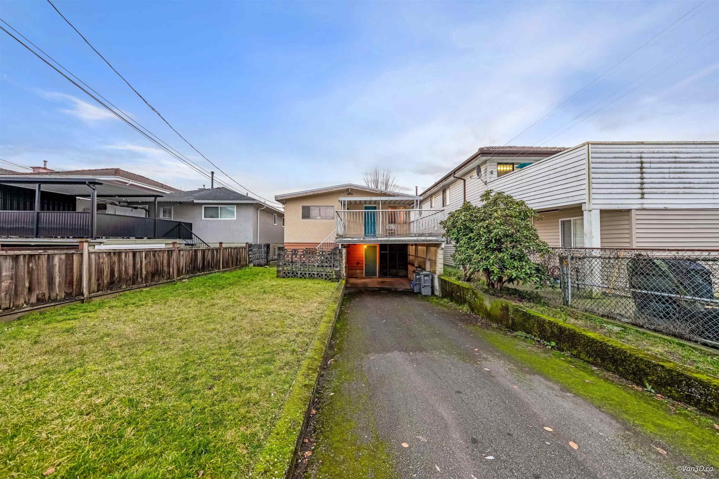 851 50Th Avenue E, Vancouver, BC