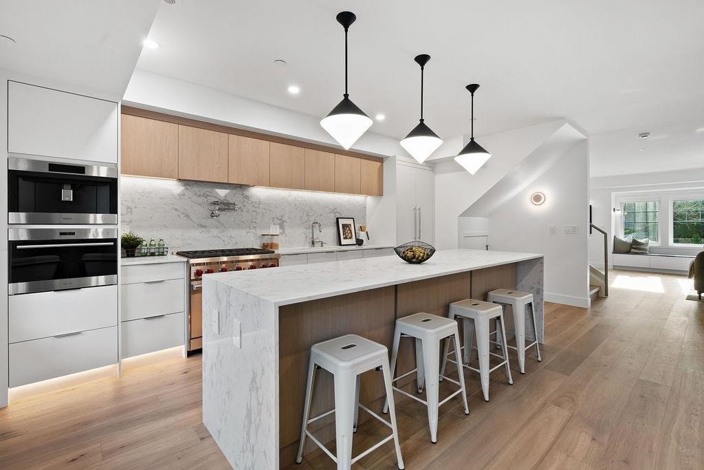 1141 33Rd Avenue W, Vancouver, BC