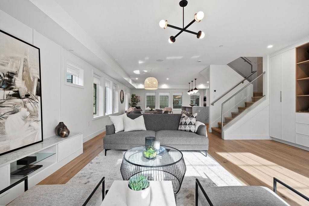 1141 33Rd Avenue W, Vancouver, BC