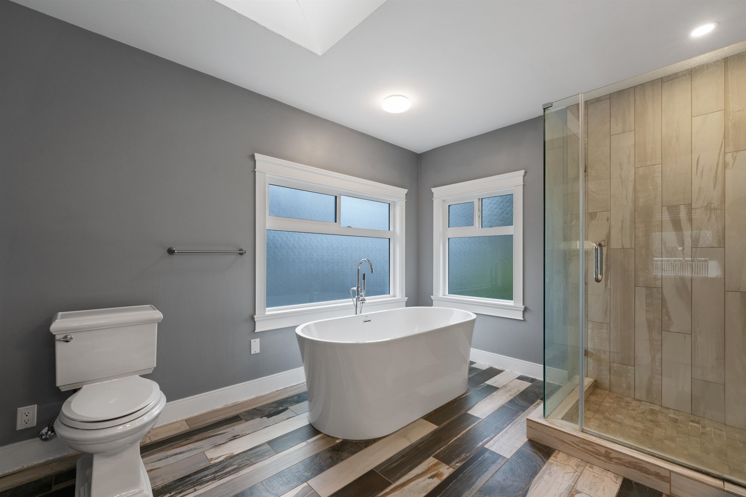 4053 38Th Avenue W, Vancouver, BC