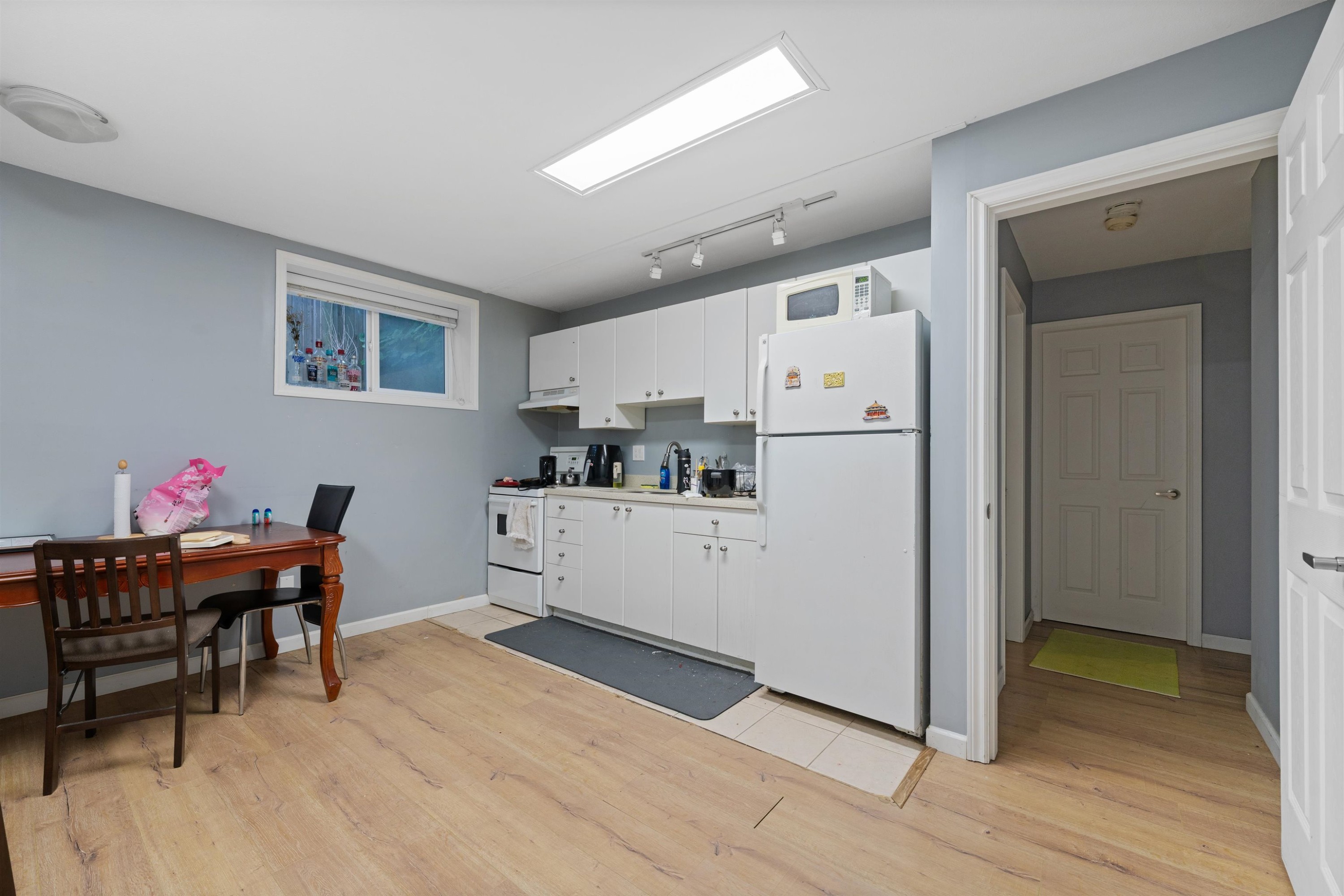 4053 38Th Avenue W, Vancouver, BC