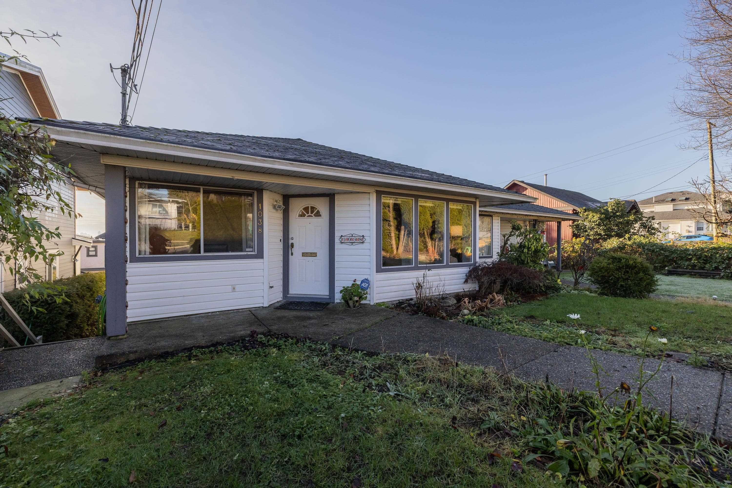 1038 Walls Avenue, Coquitlam, BC