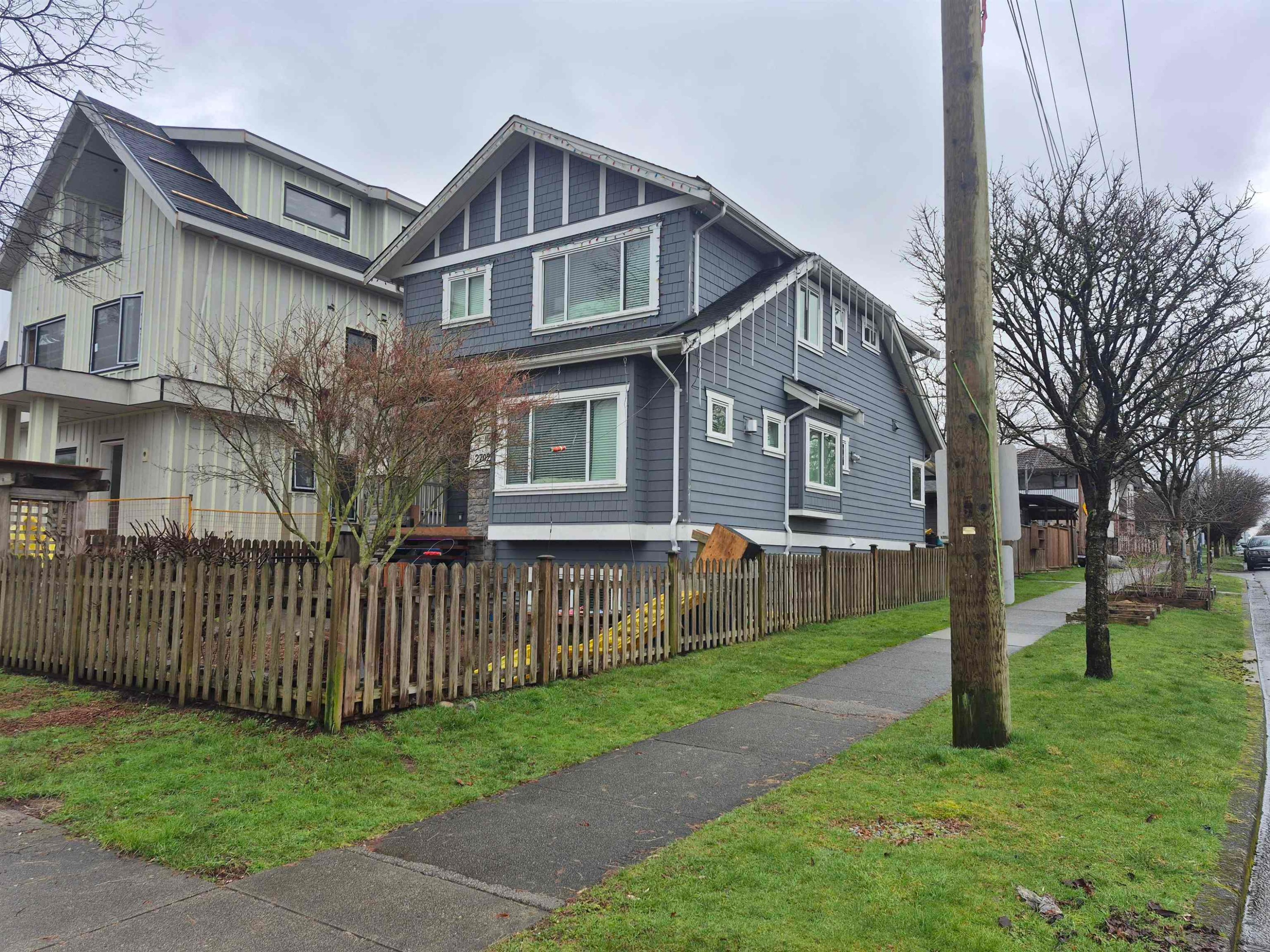 2702 Kitchener Street, Vancouver, BC