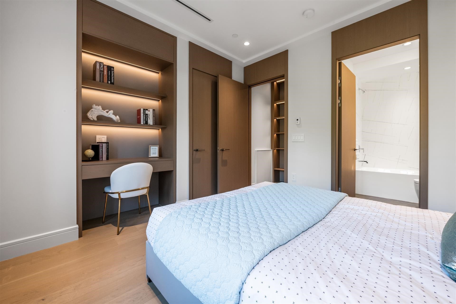 3852 50Th Avenue W, Vancouver, BC