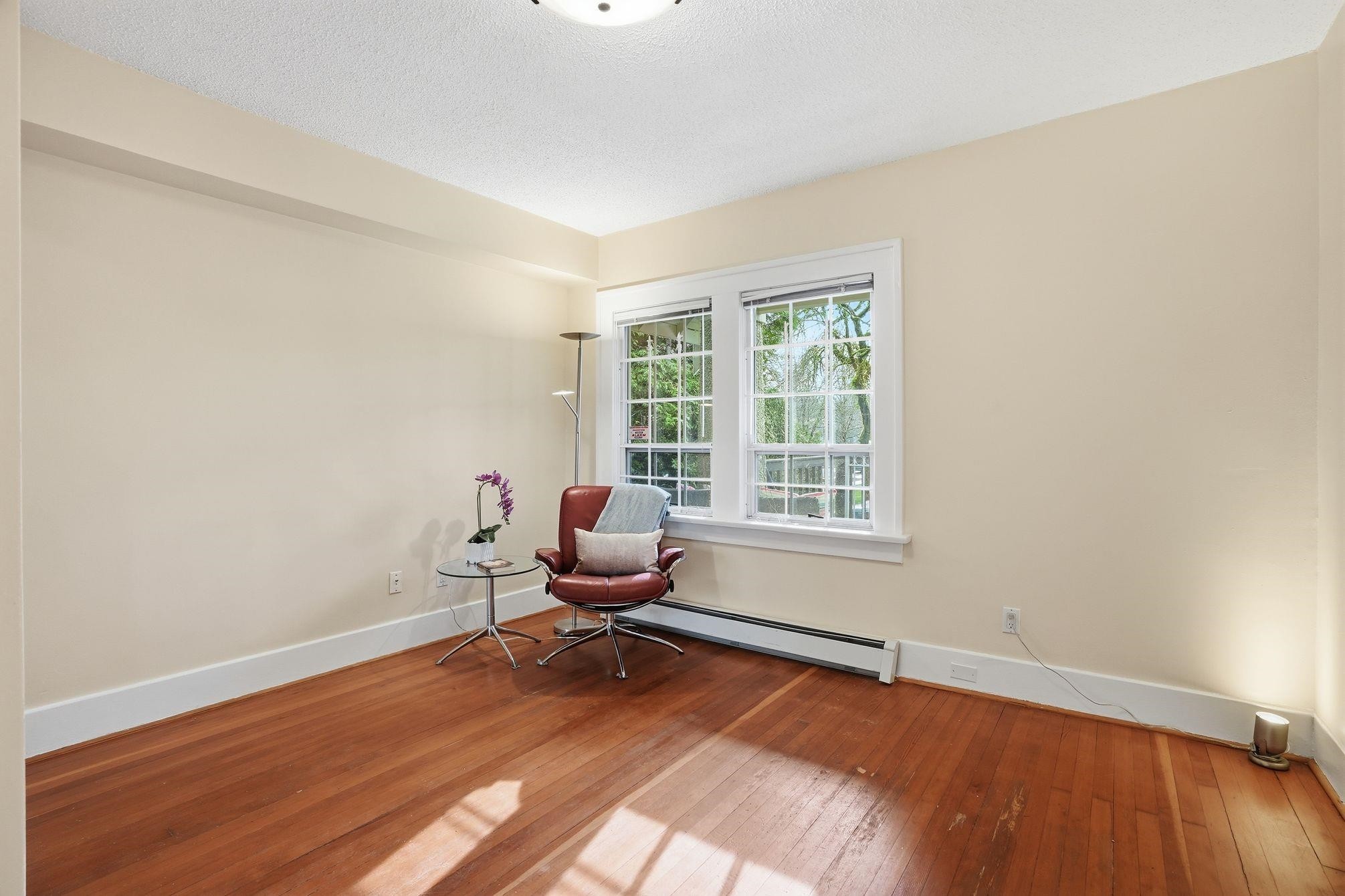 909 18Th Avenue W, Vancouver, BC