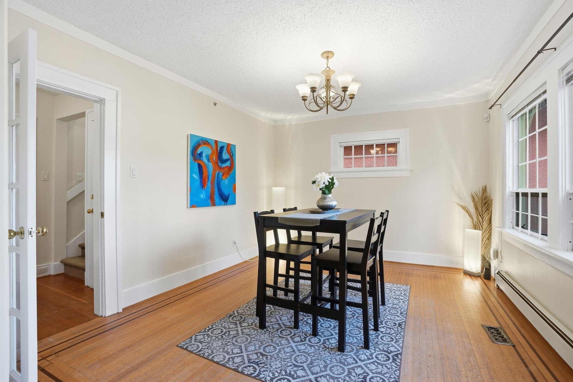 909 18Th Avenue W, Vancouver, BC