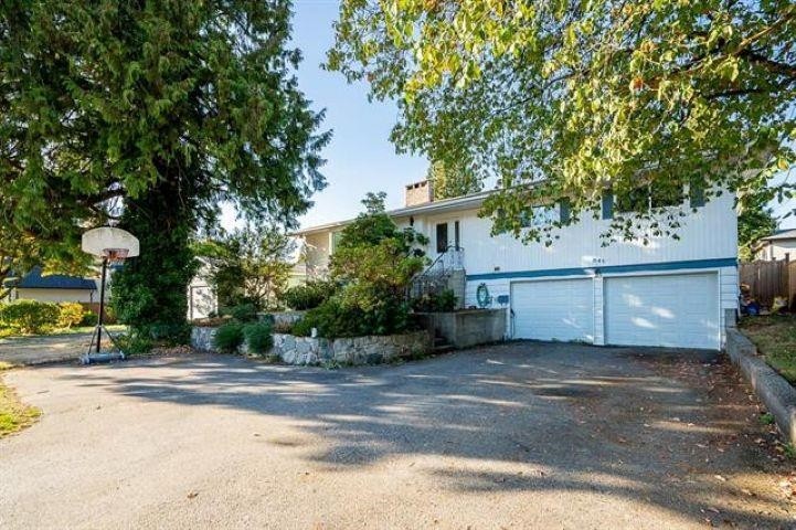 845 Smith Avenue, Coquitlam, BC