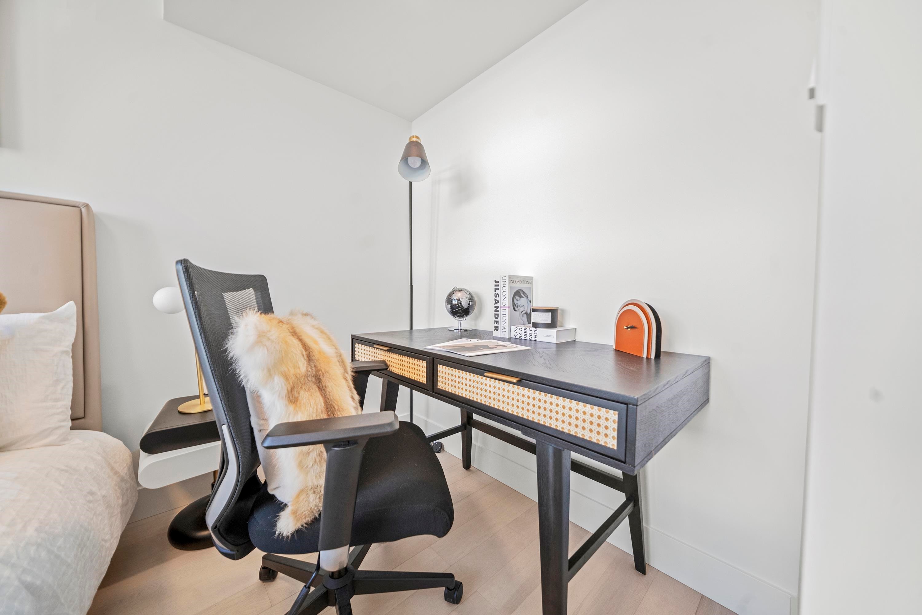 6352 Oak Street, Vancouver, BC