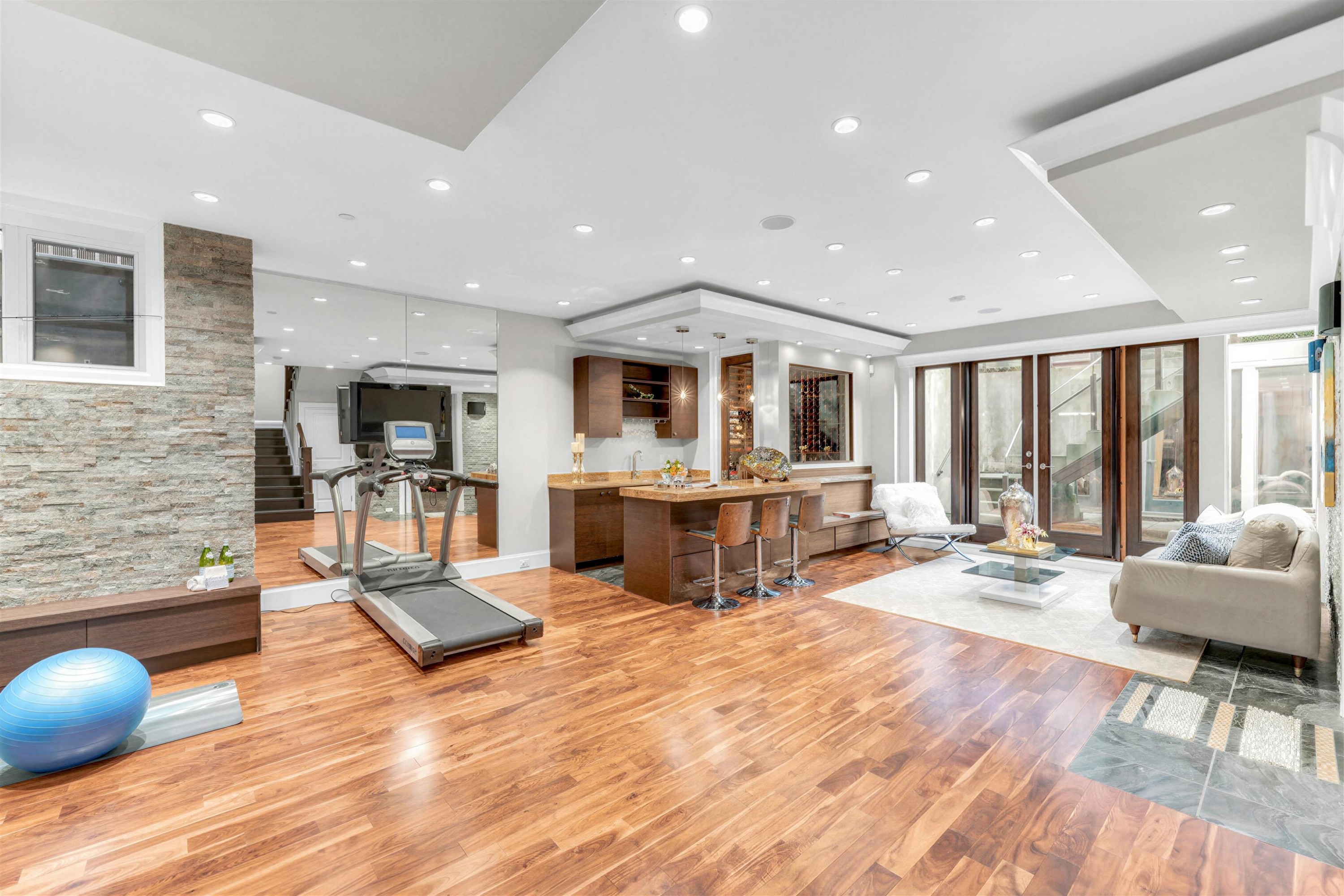 4320 8Th Avenue W, Vancouver, BC