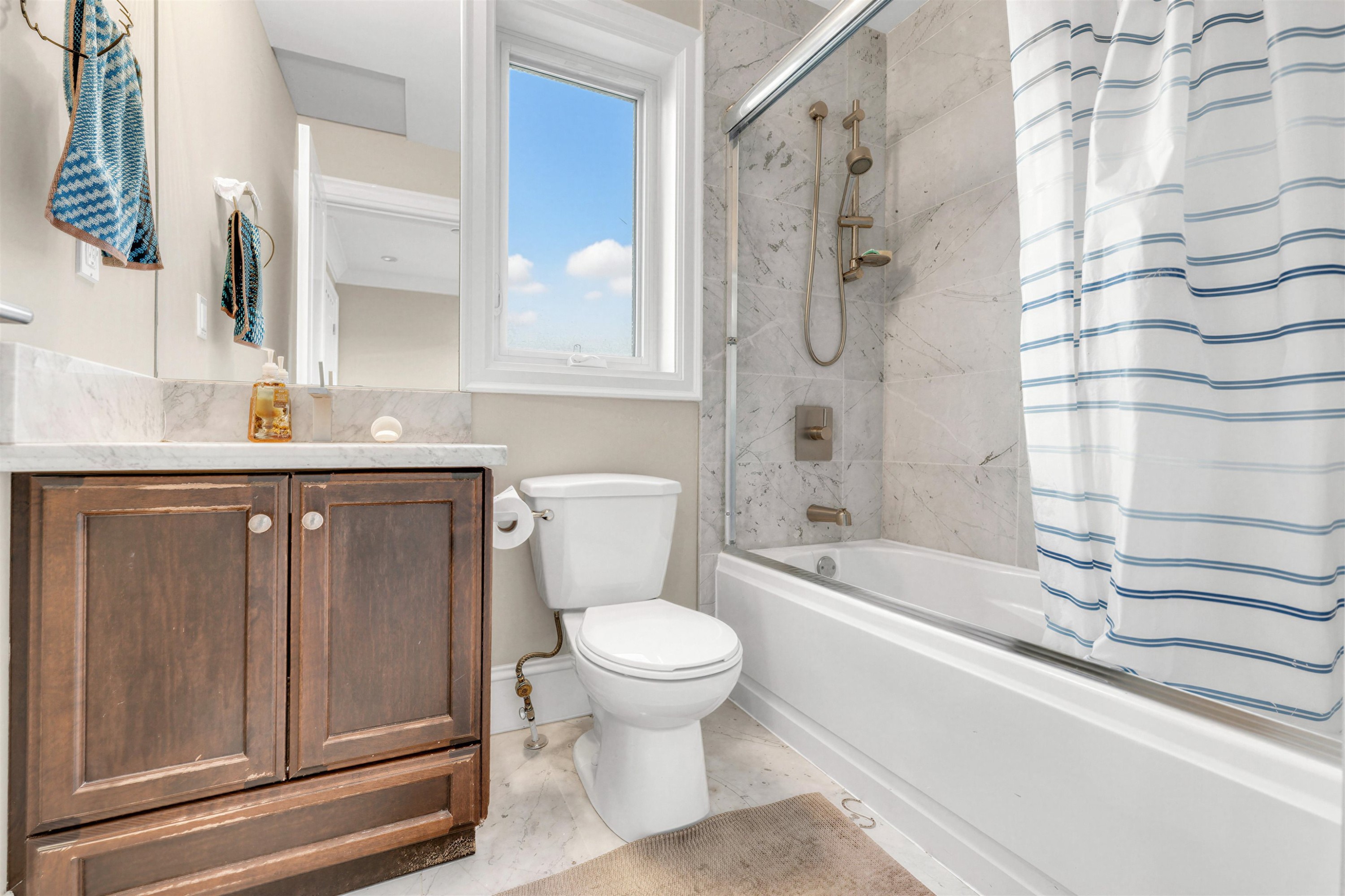 4320 8Th Avenue W, Vancouver, BC