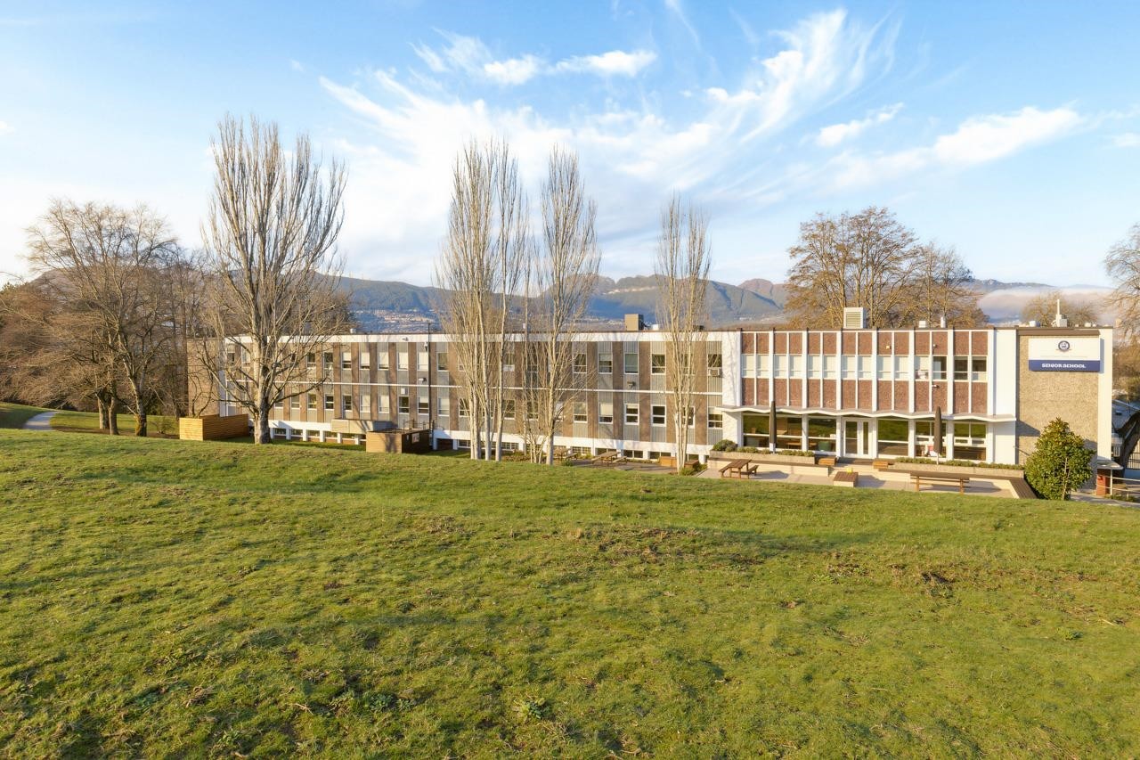 4320 8Th Avenue W, Vancouver, BC