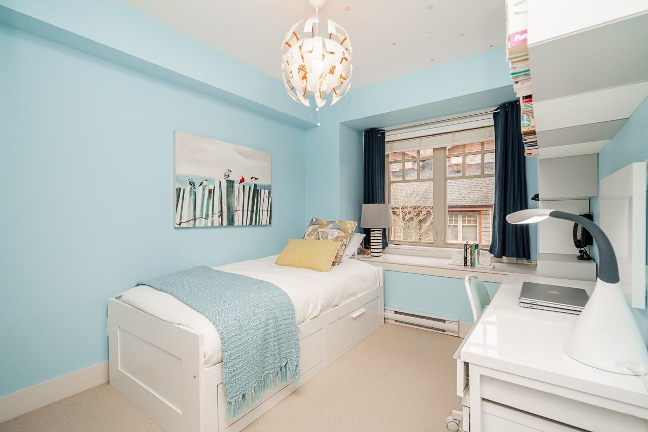 5946 Oak Street, Vancouver, BC