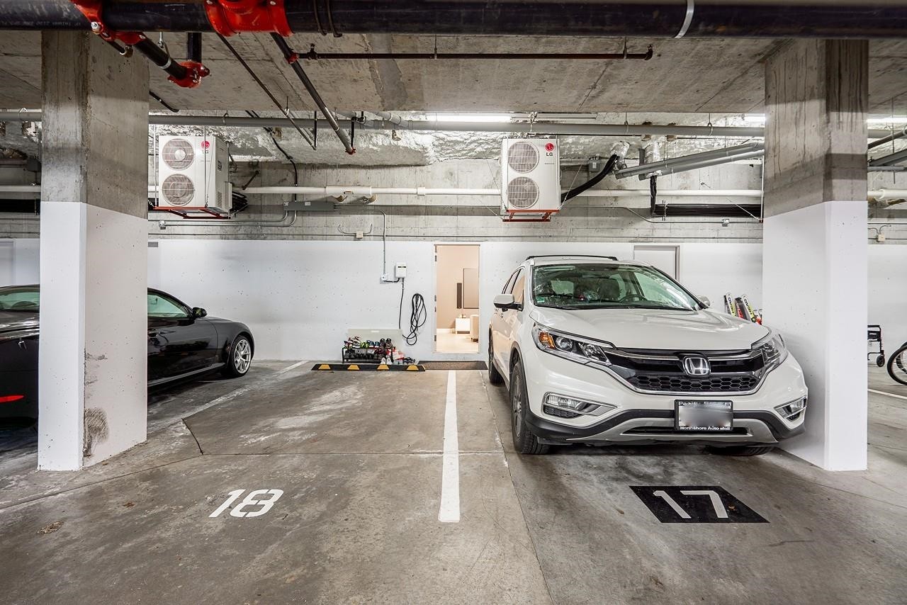 5946 Oak Street, Vancouver, BC