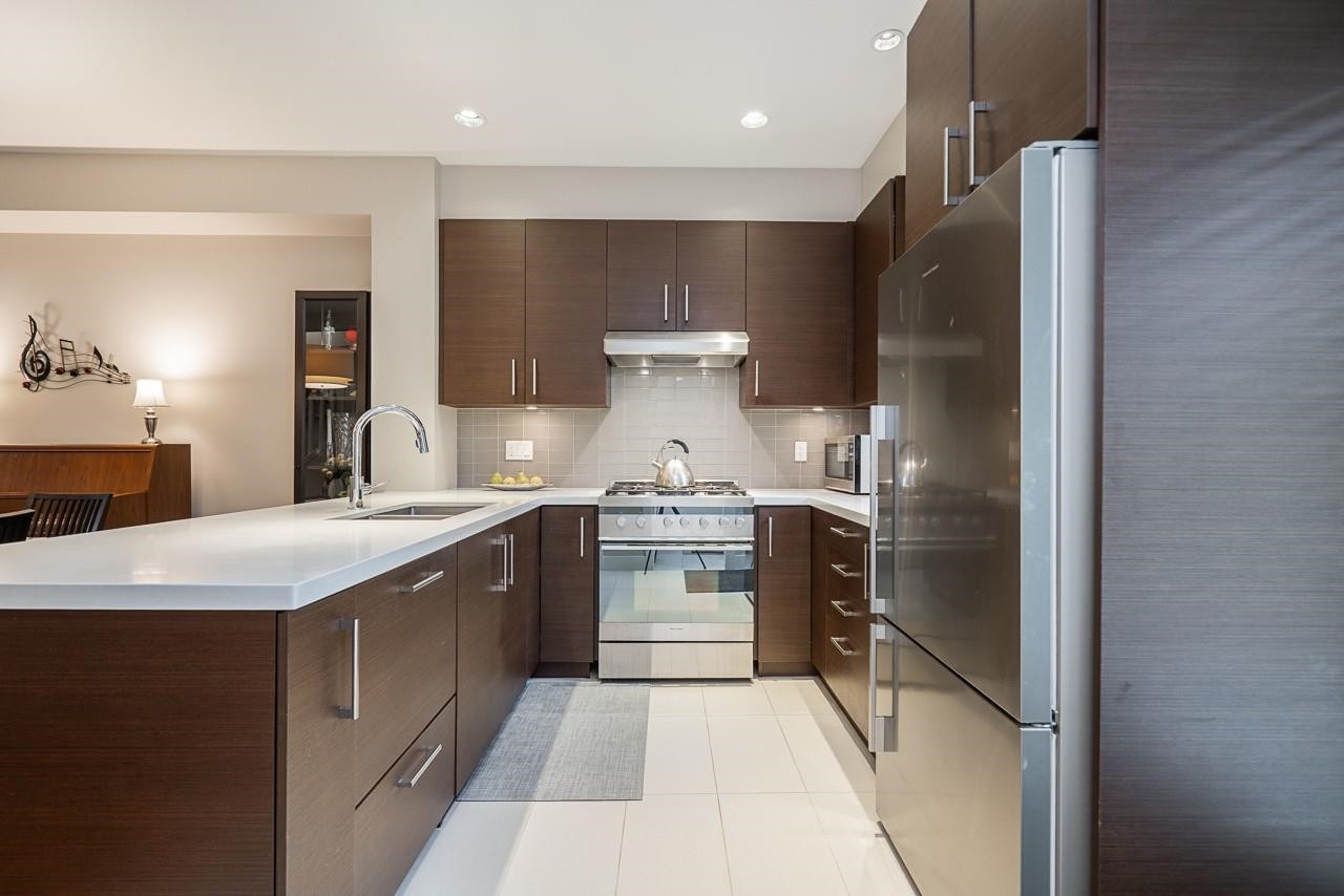 5946 Oak Street, Vancouver, BC