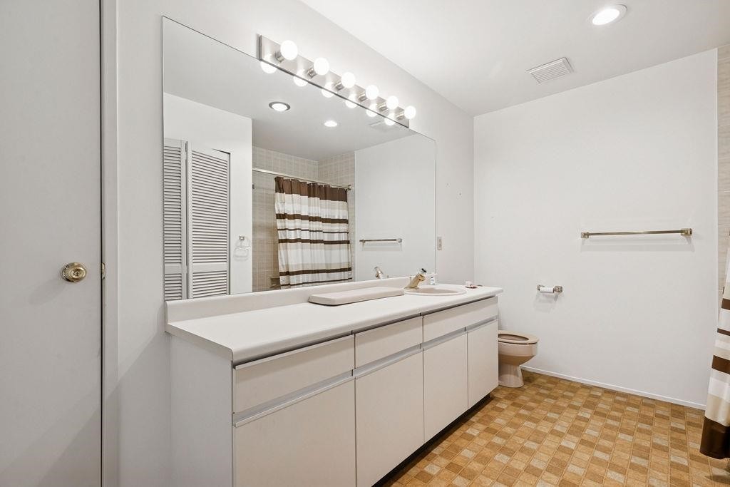 6626 Turnberry Crescent, Vancouver, BC