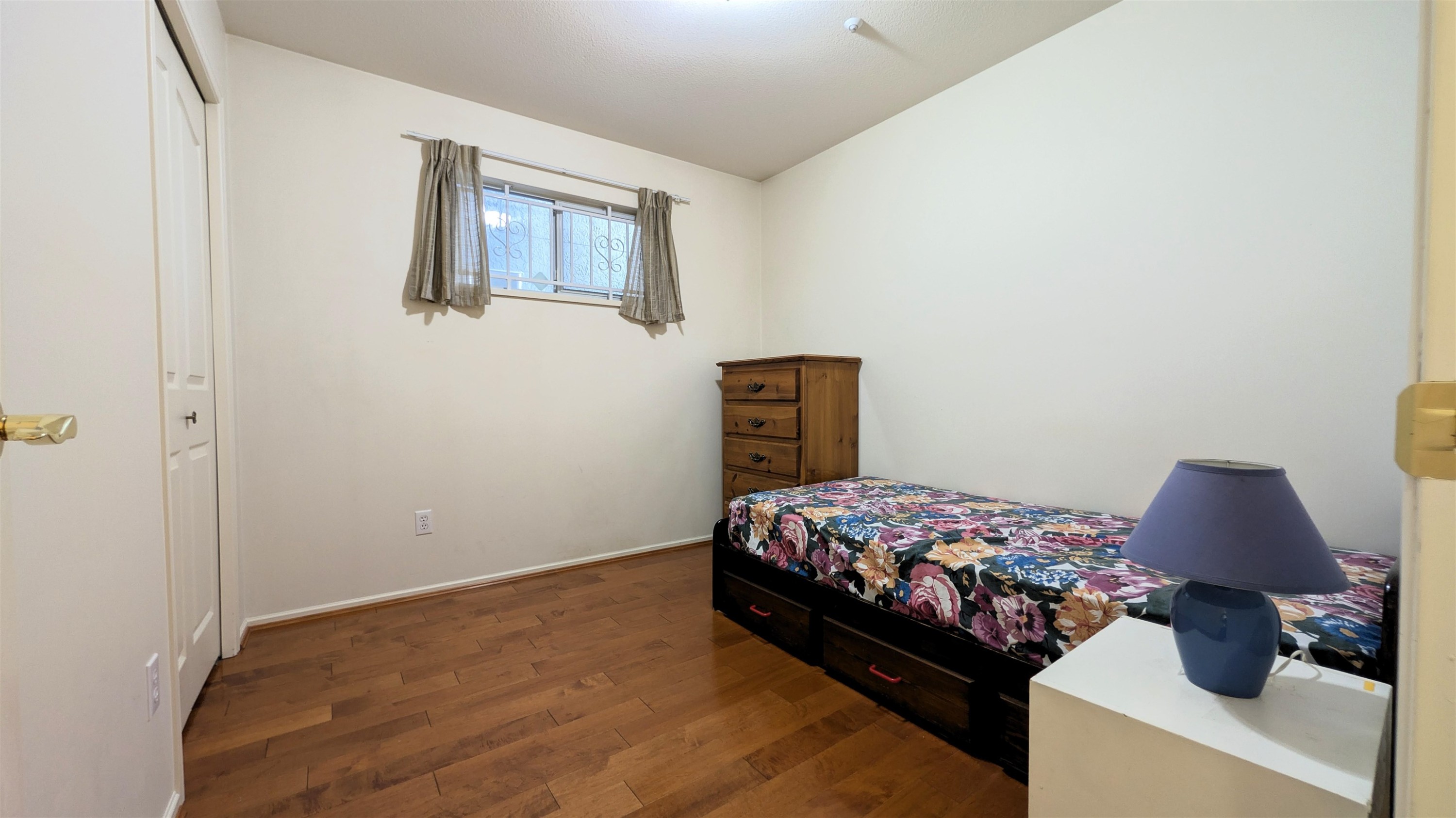 708 49Th Avenue E, Vancouver, BC