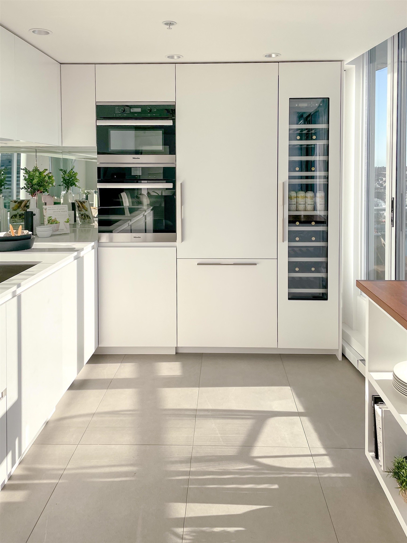 3703-689 Abbott Street, Vancouver, BC