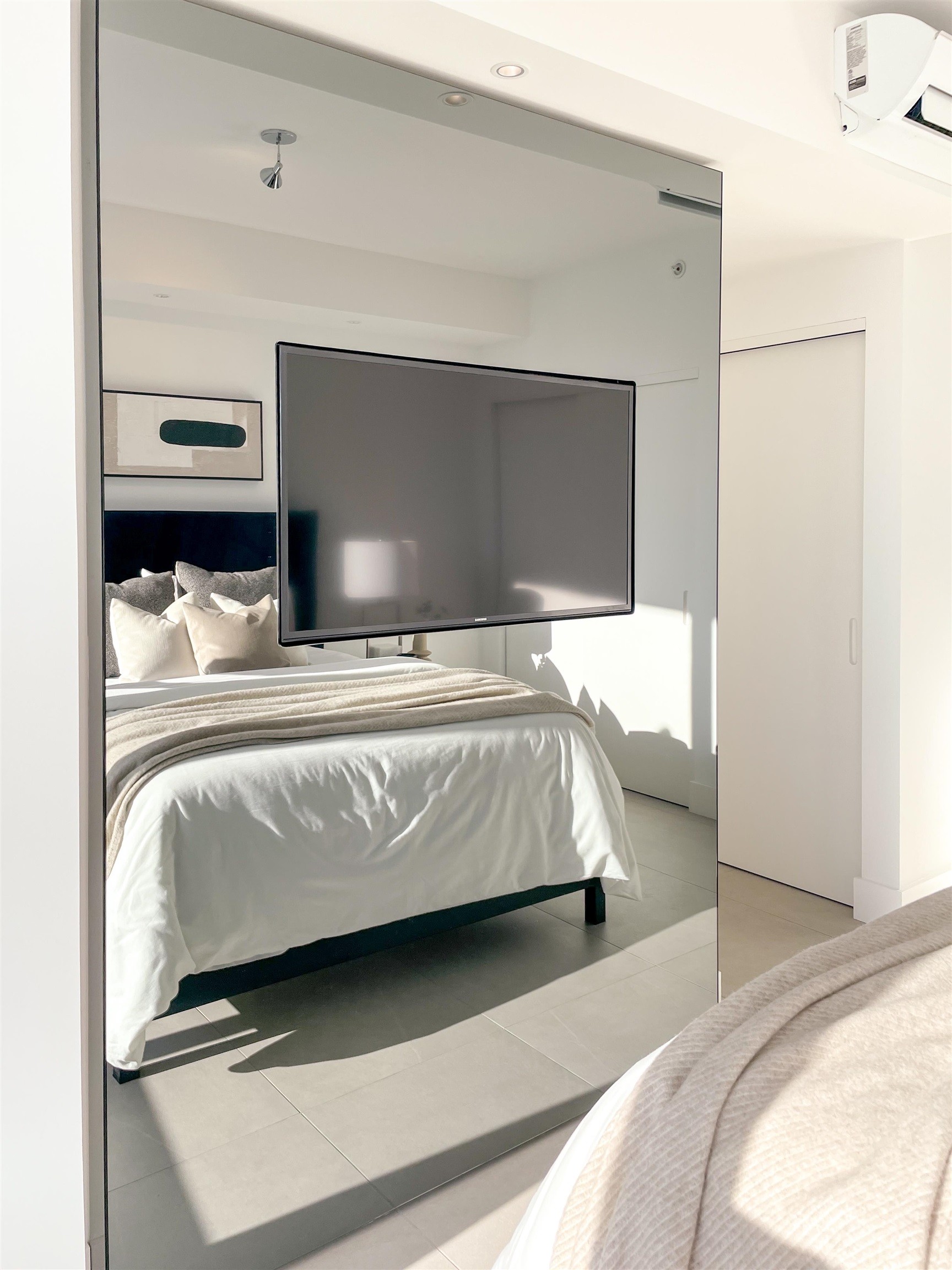 3703-689 Abbott Street, Vancouver, BC