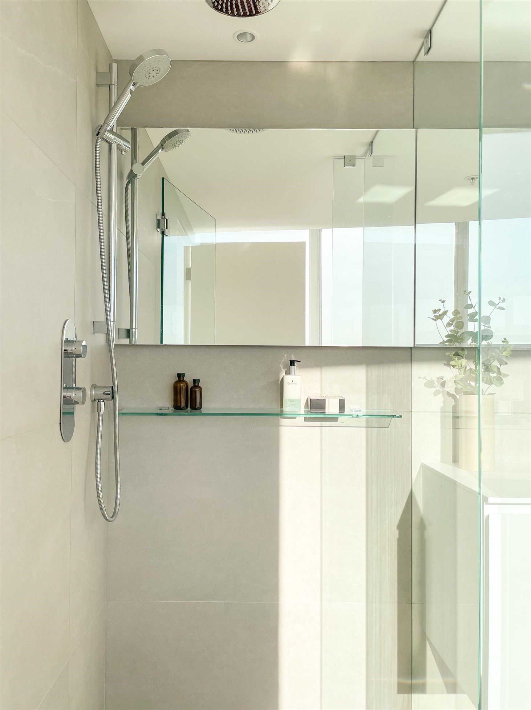 3703-689 Abbott Street, Vancouver, BC