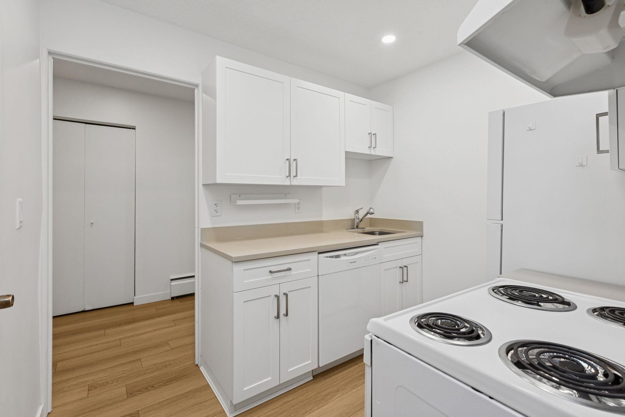 879 Westview Crescent, North Vancouver, BC