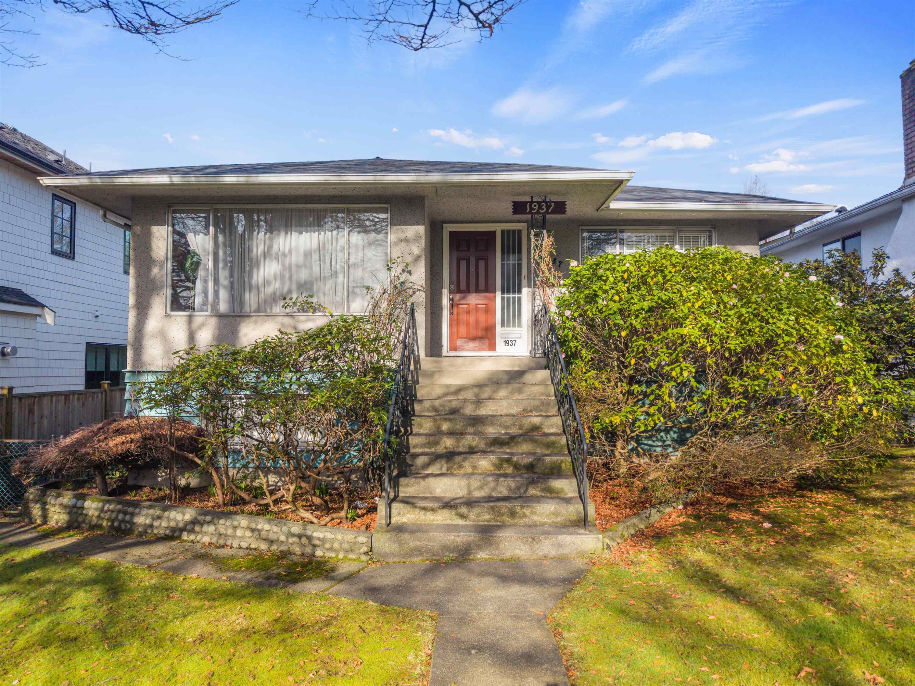 1937 2Nd Avenue E, Vancouver, BC