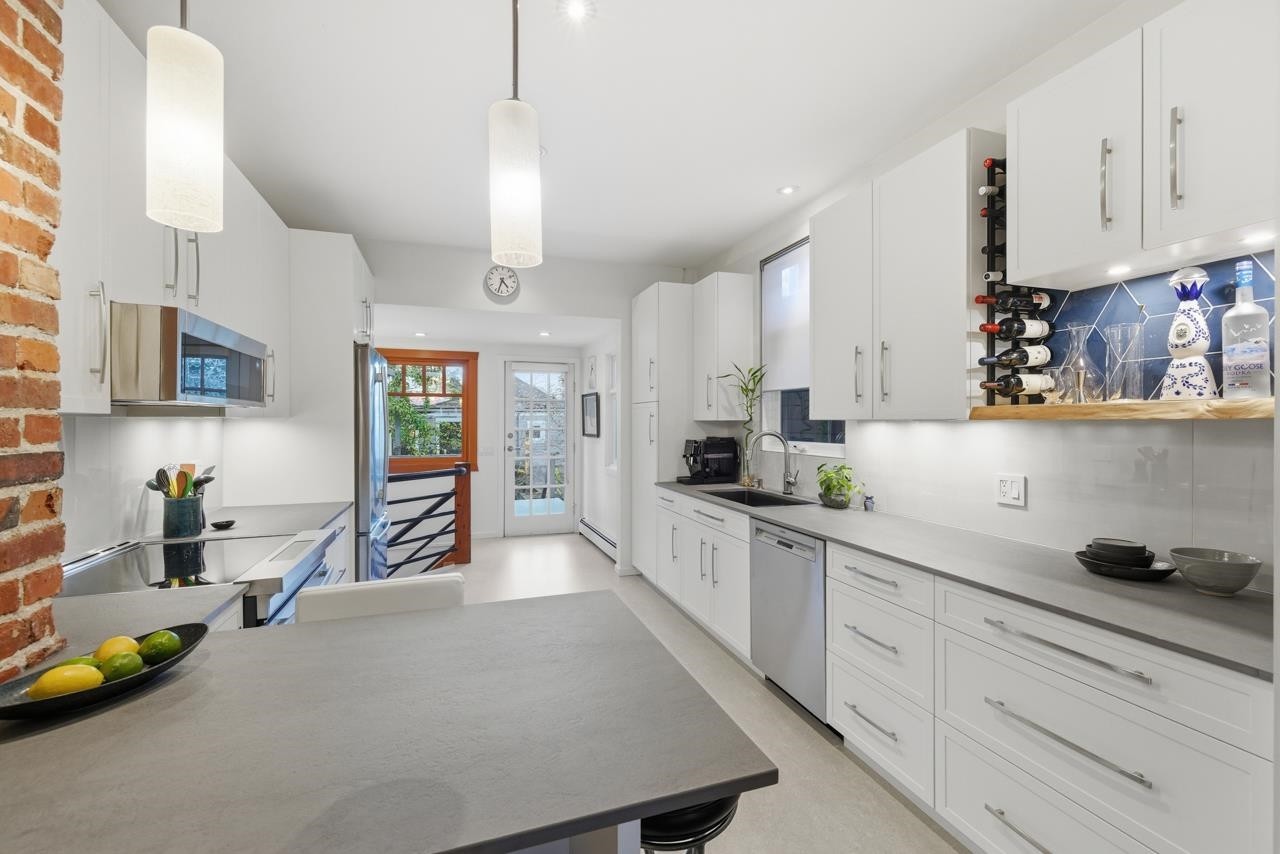 319 26Th Avenue E, Vancouver, BC