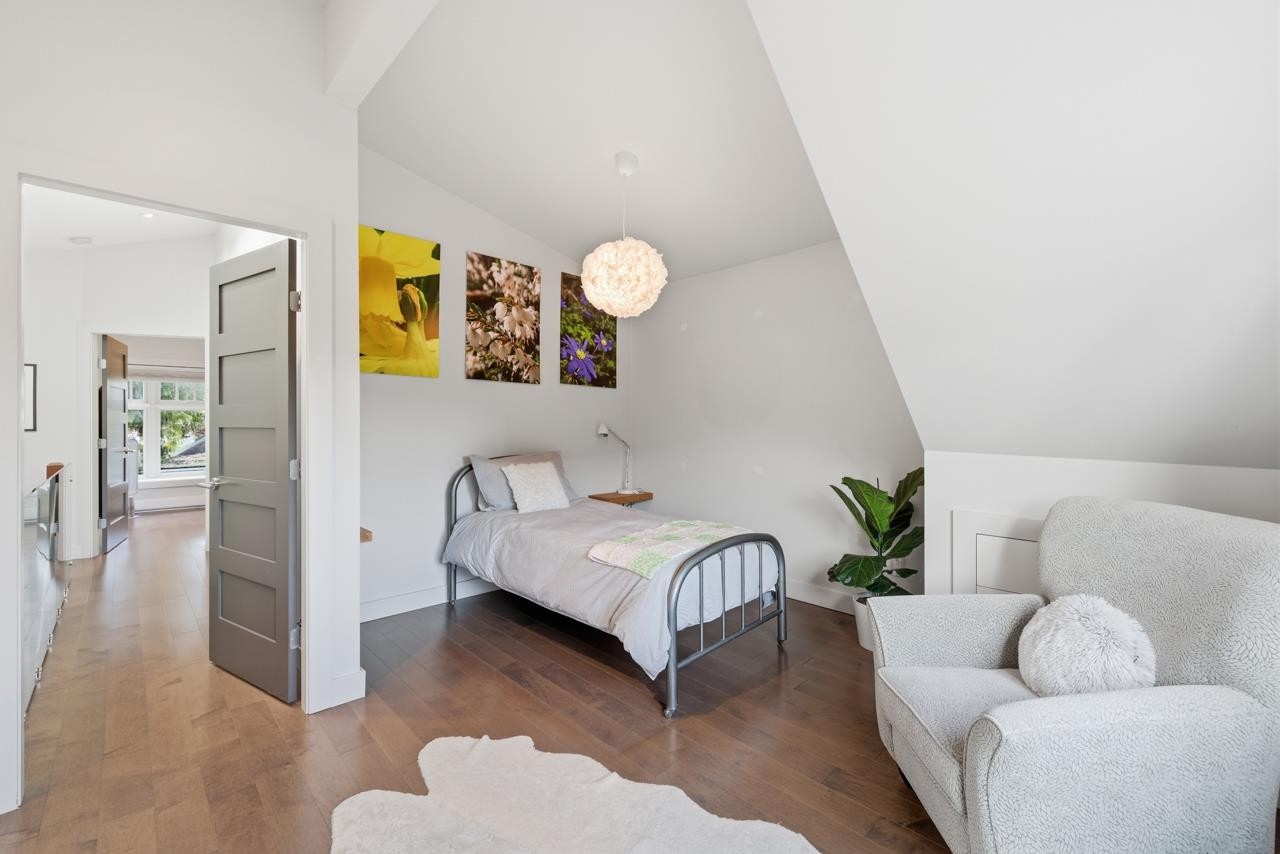 319 26Th Avenue E, Vancouver, BC