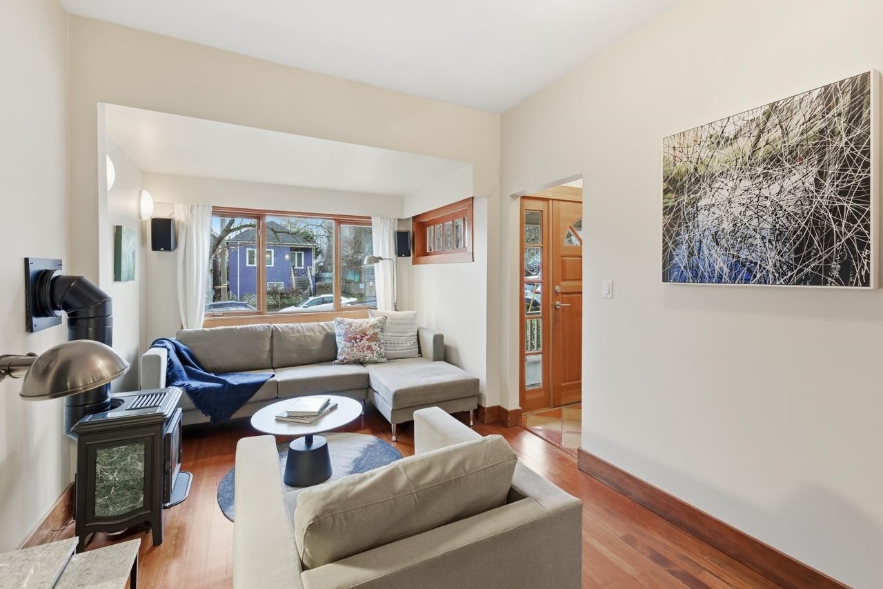 319 26Th Avenue E, Vancouver, BC