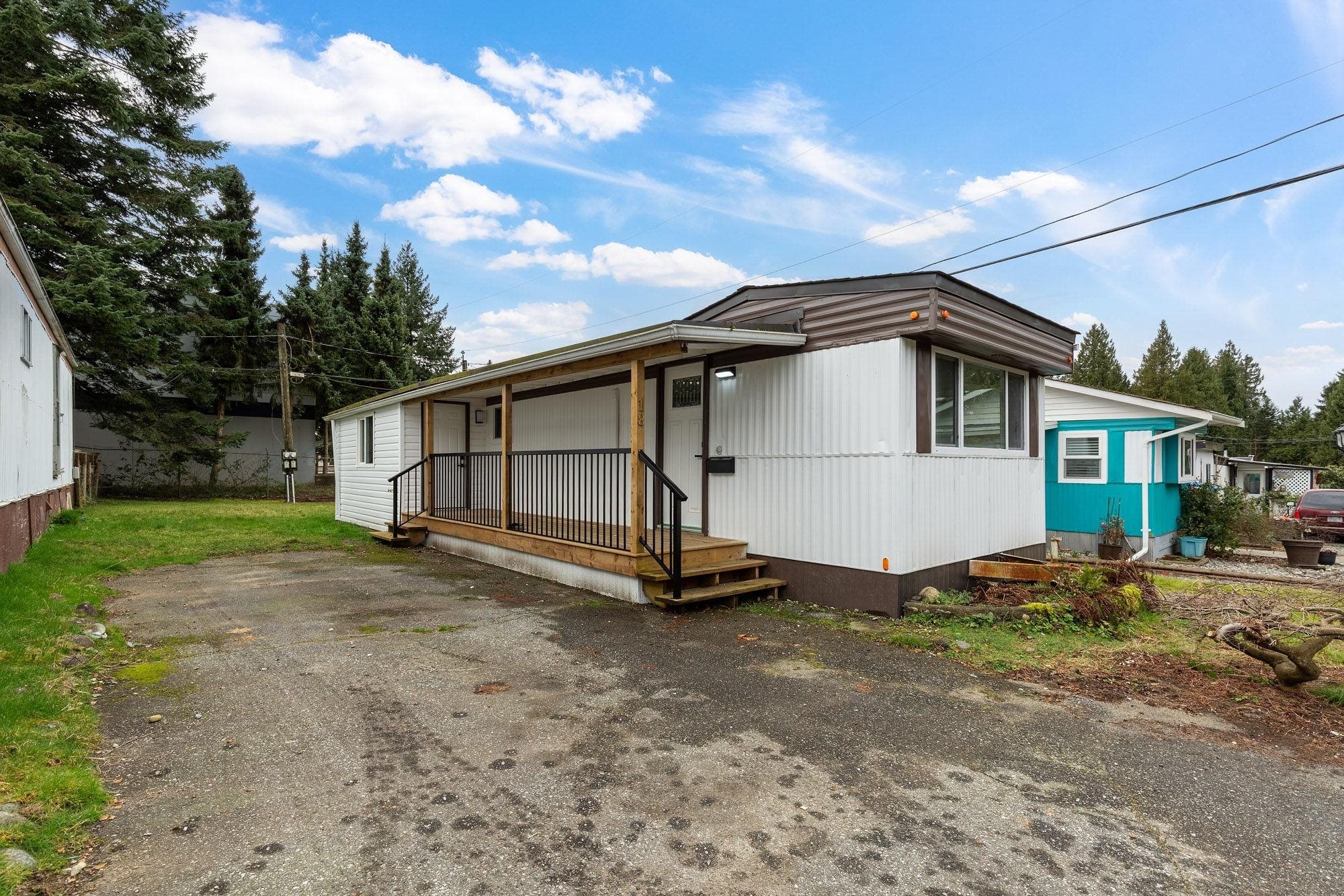 18-21163 Lougheed Highway, Maple Ridge, BC