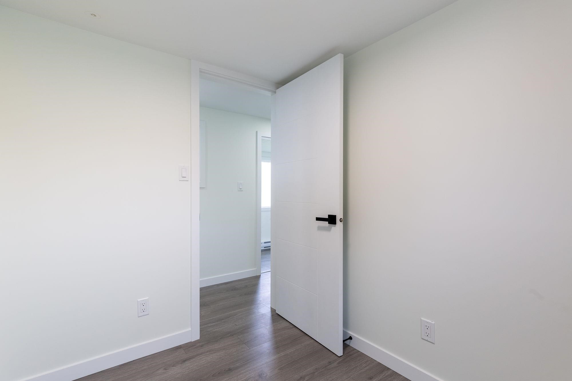 18-21163 Lougheed Highway, Maple Ridge, BC