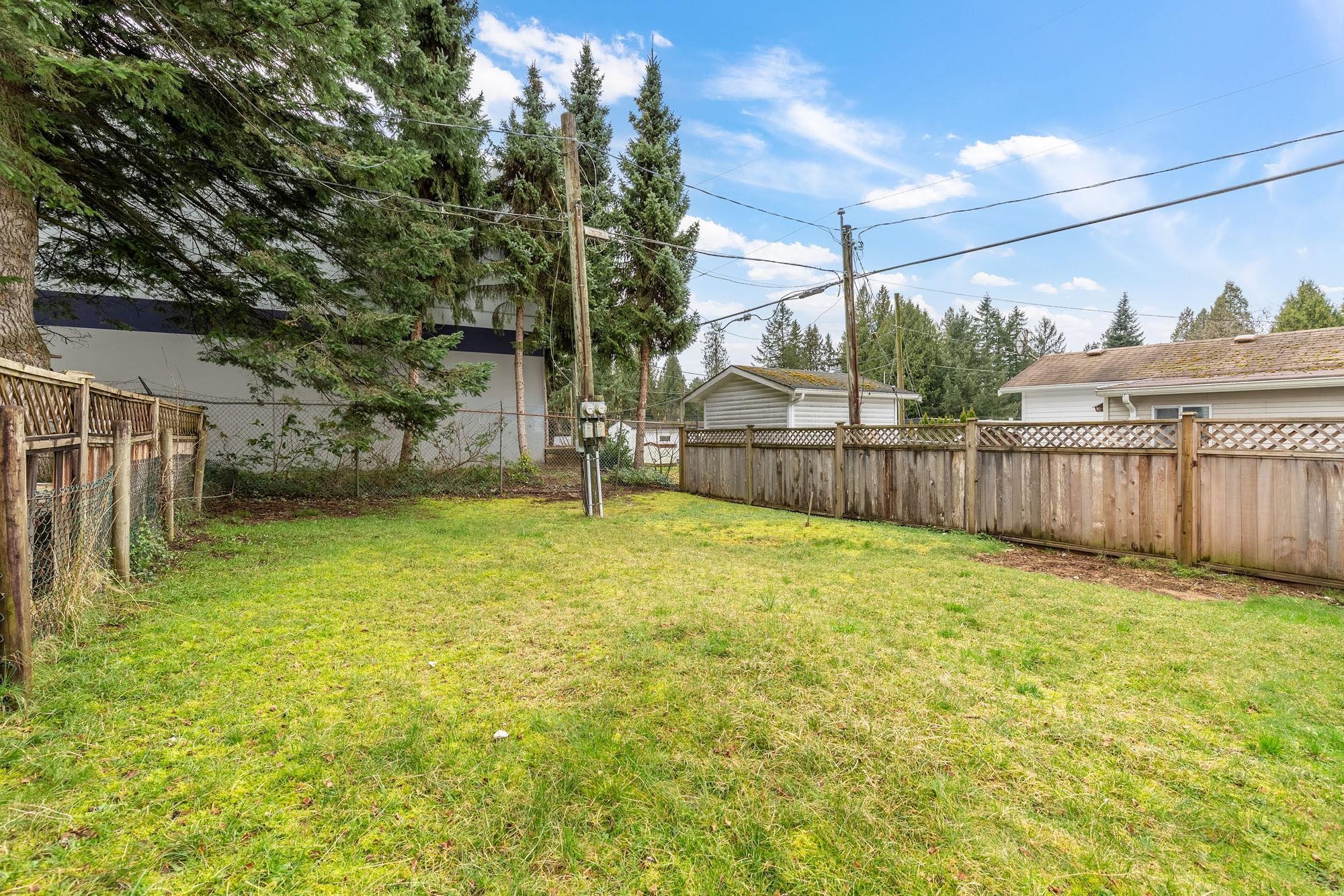 18-21163 Lougheed Highway, Maple Ridge, BC