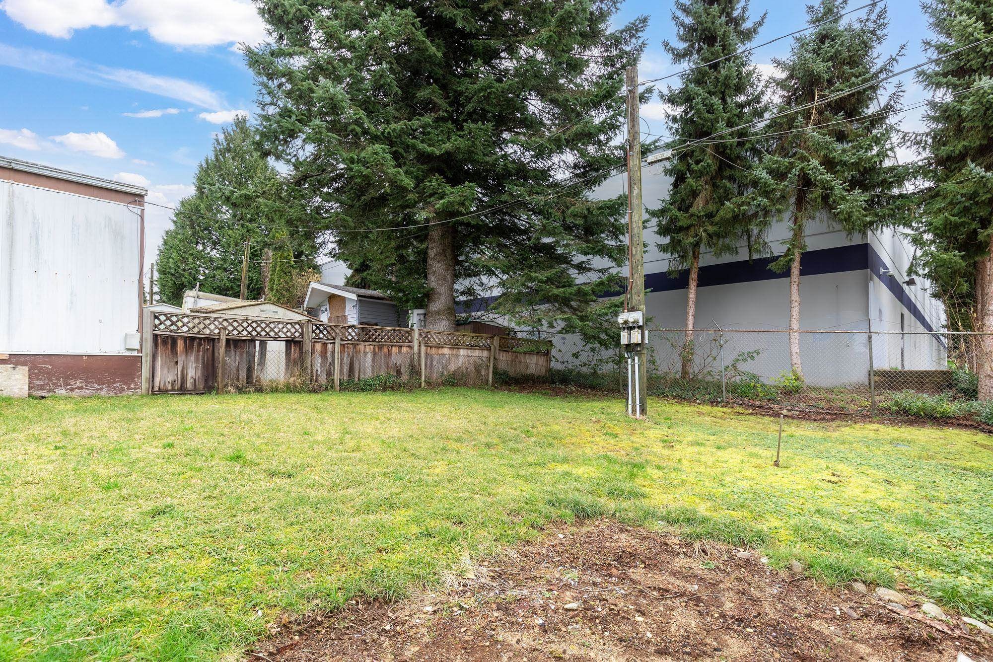18-21163 Lougheed Highway, Maple Ridge, BC