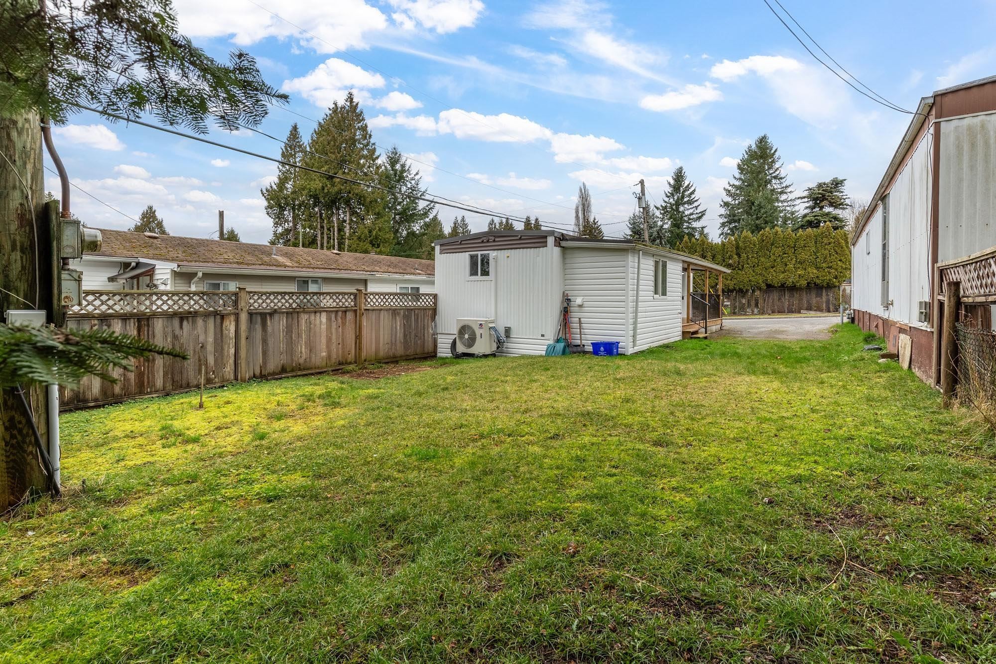18-21163 Lougheed Highway, Maple Ridge, BC