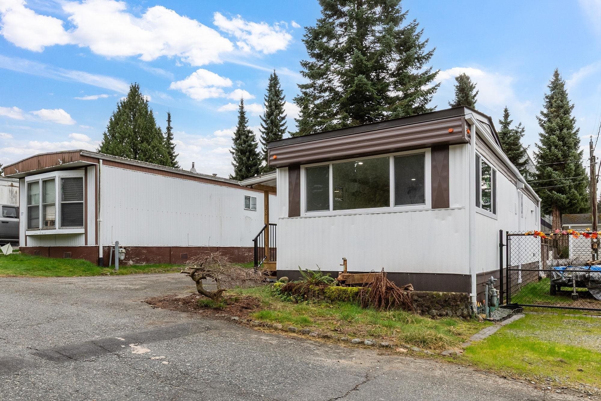 18-21163 Lougheed Highway, Maple Ridge, BC