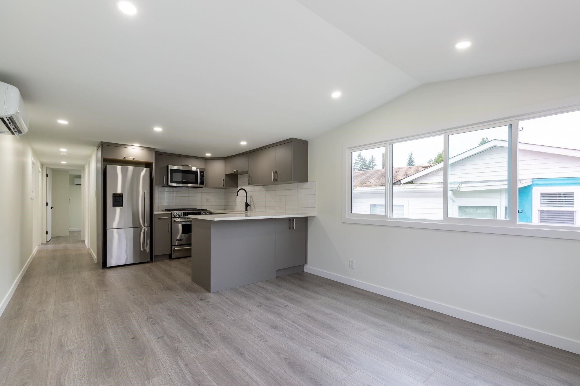 18-21163 Lougheed Highway, Maple Ridge, BC