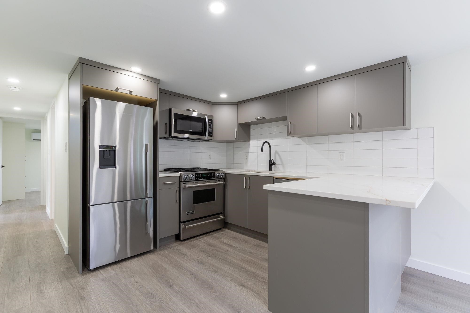 18-21163 Lougheed Highway, Maple Ridge, BC