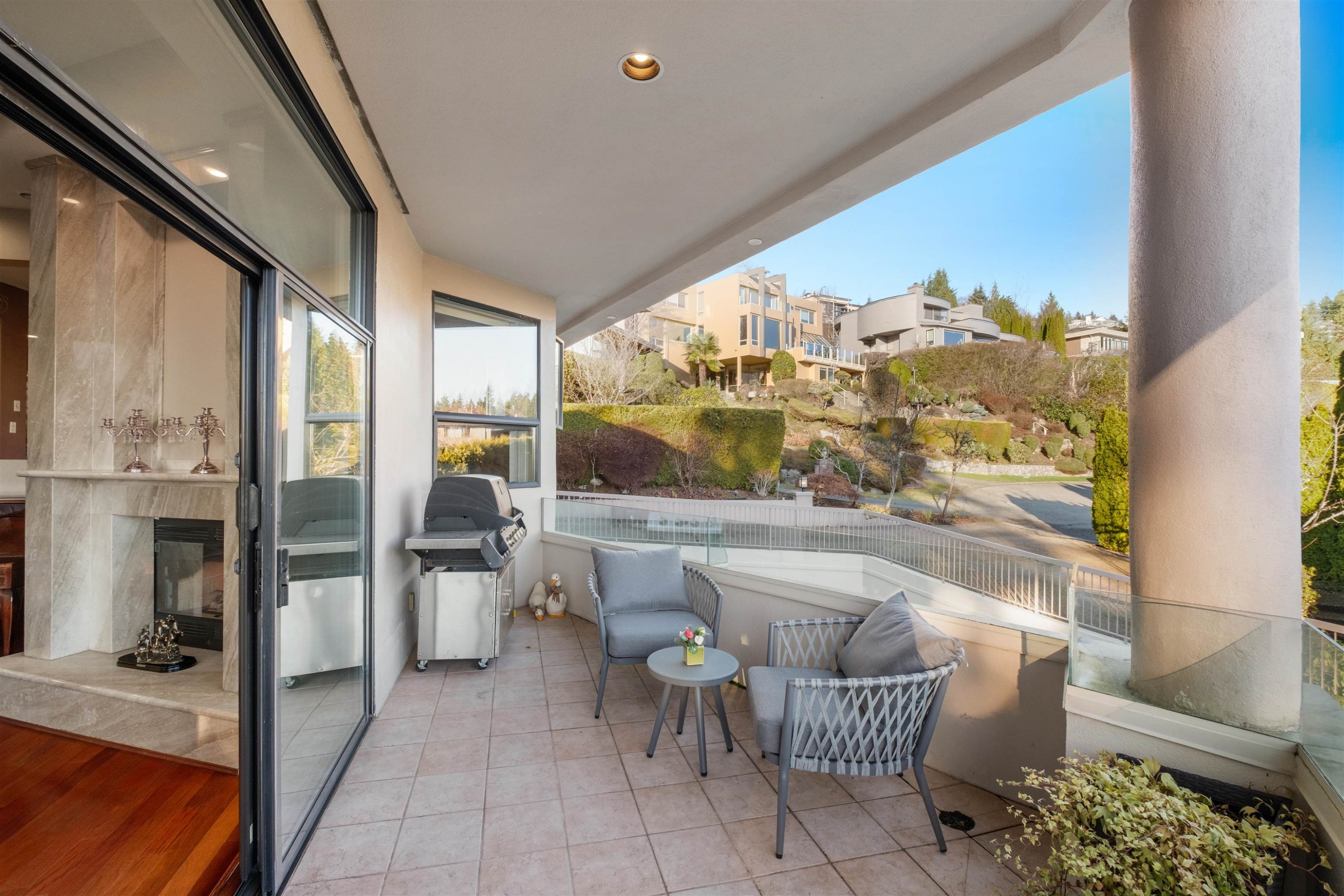 2490 Westhill Court, West Vancouver, BC