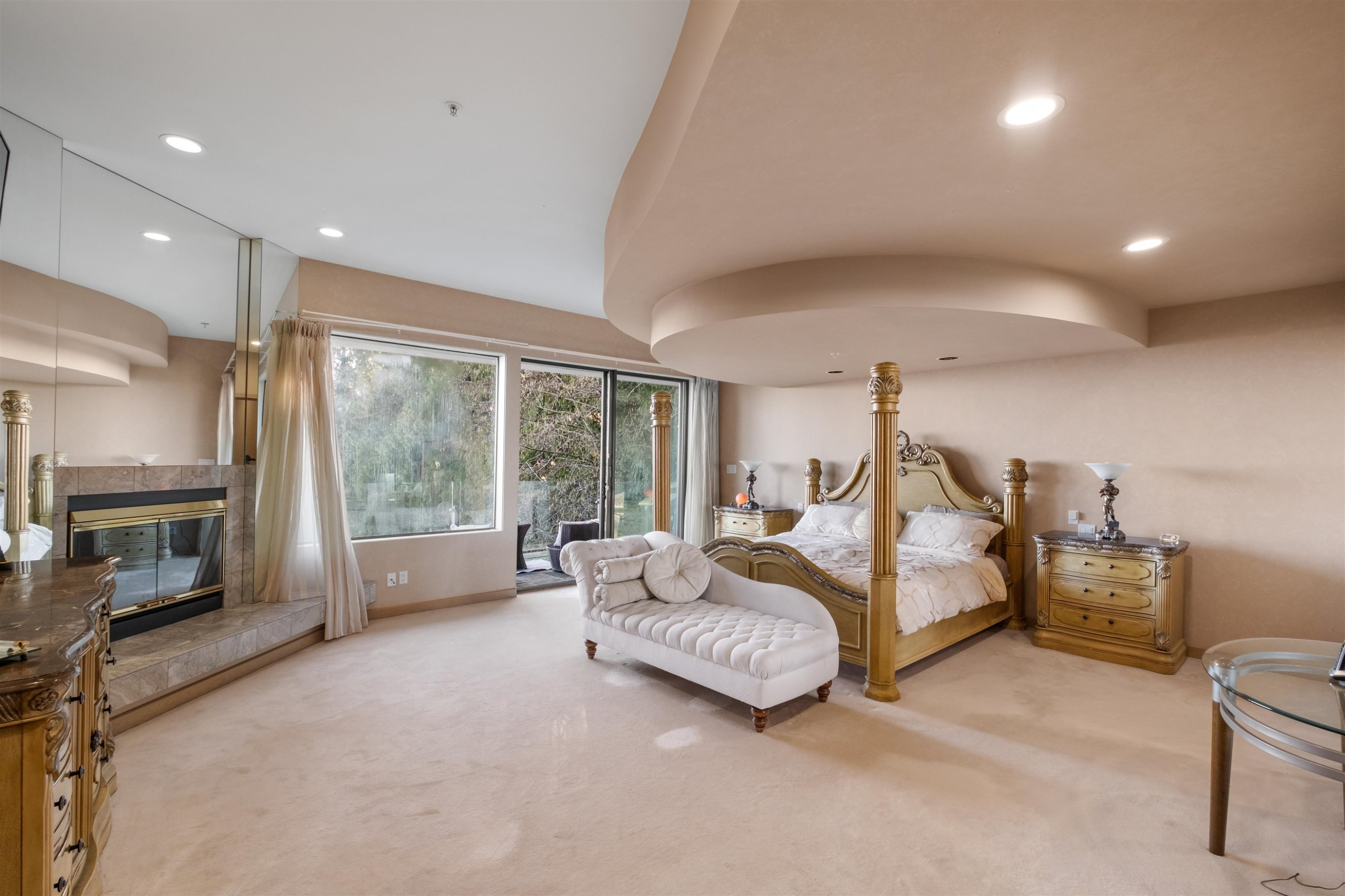 2490 Westhill Court, West Vancouver, BC