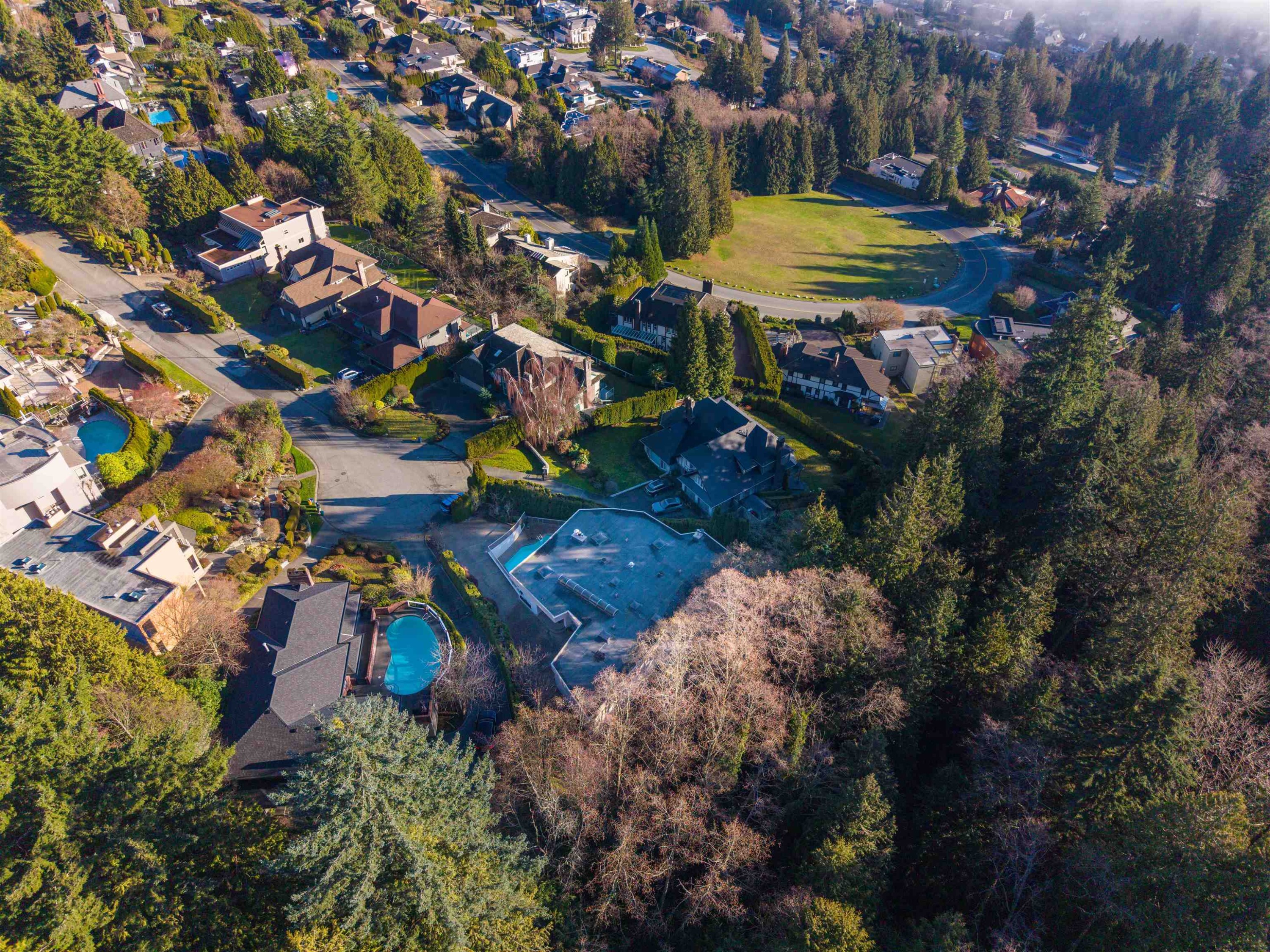 2490 Westhill Court, West Vancouver, BC