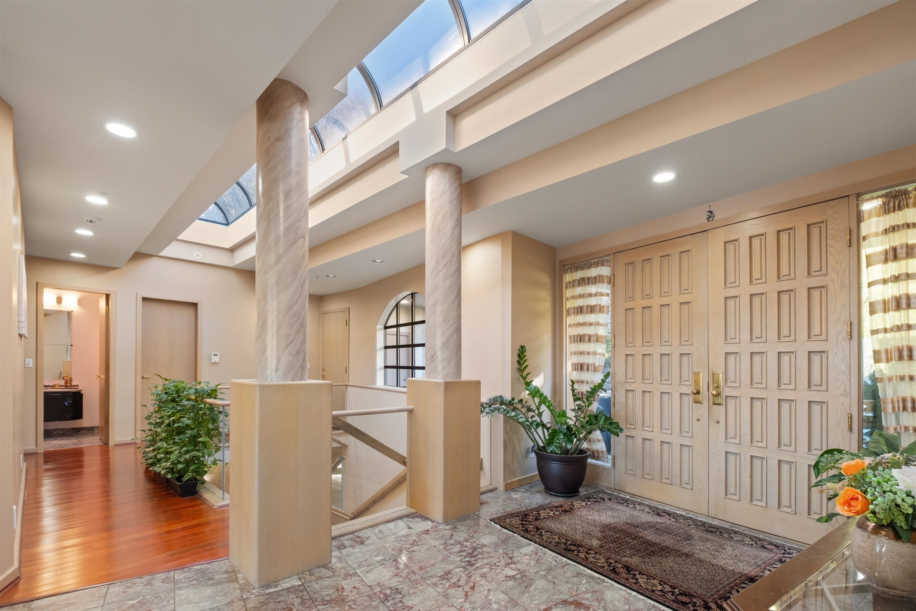 2490 Westhill Court, West Vancouver, BC