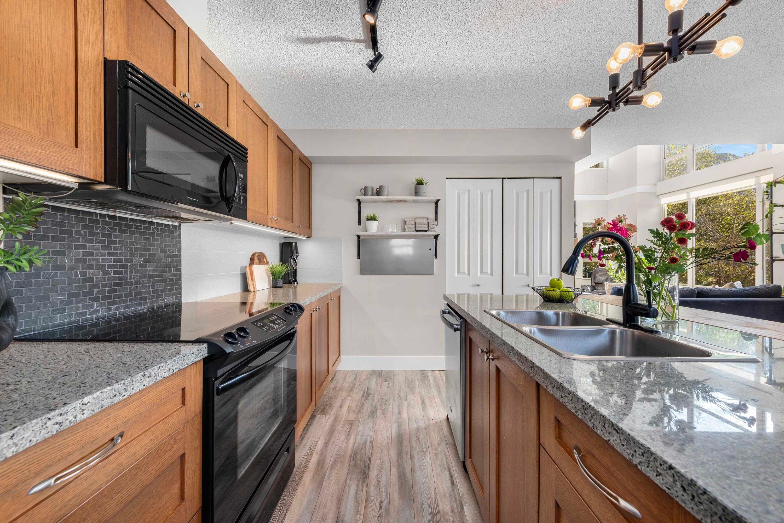 38226 Eaglewind Boulevard, Squamish, BC